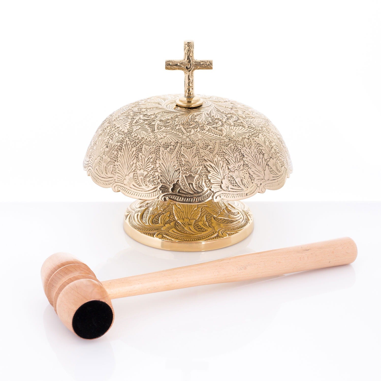 Gong de latón con mazo de madera