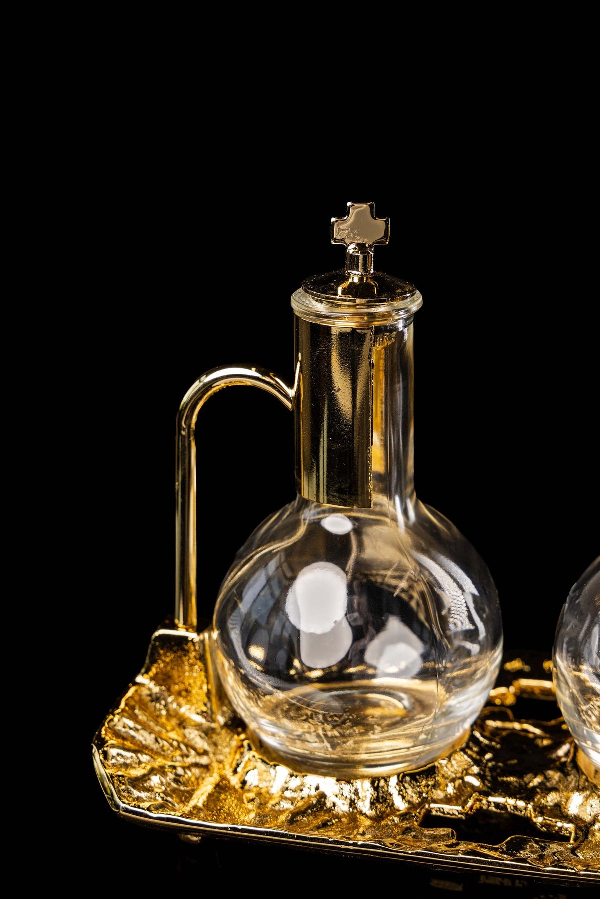 Vinajeras para vino y agua con bandeja bañada en oro, 100 ml