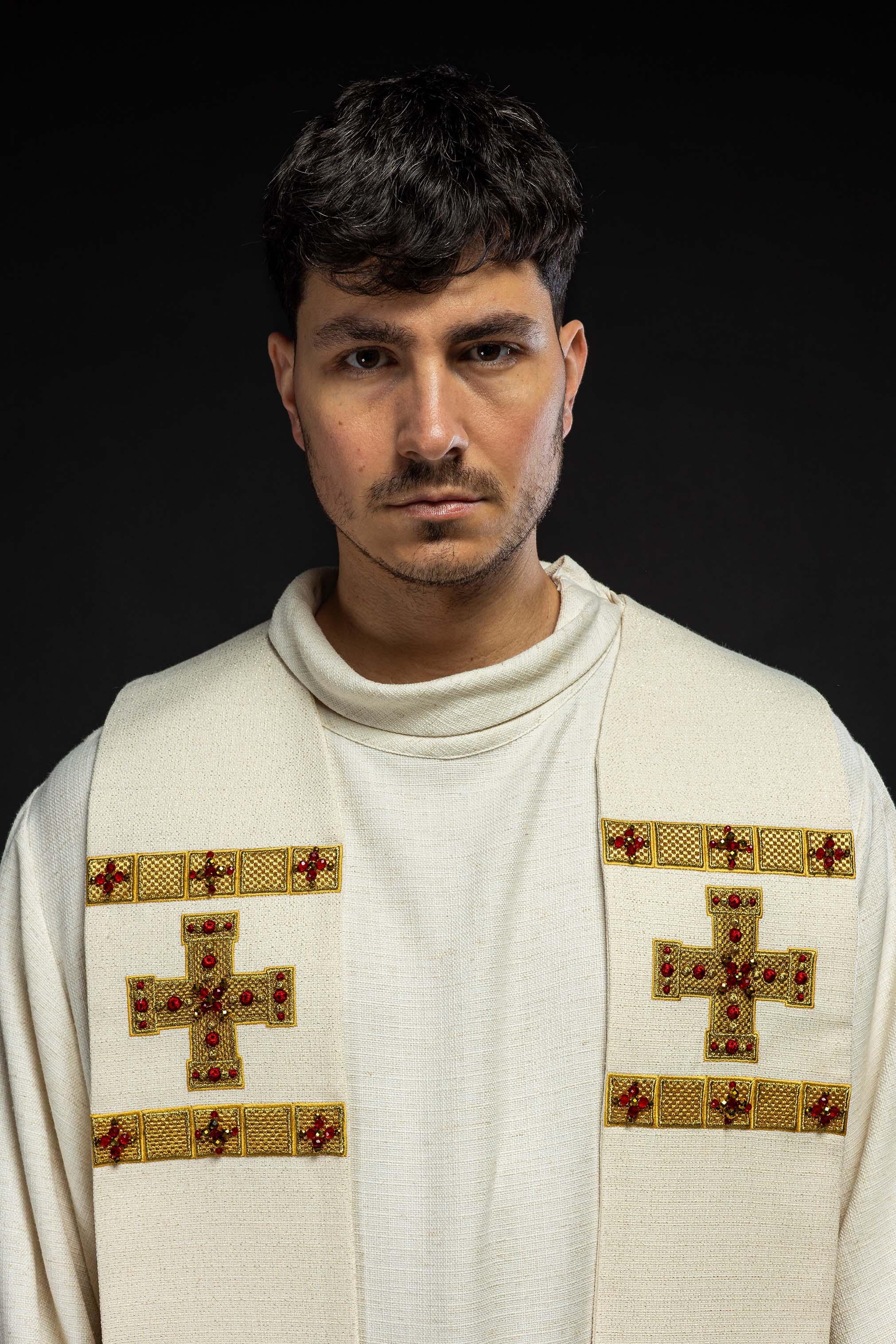 Estola hecha a mano con piedras naturales Handmade 2011