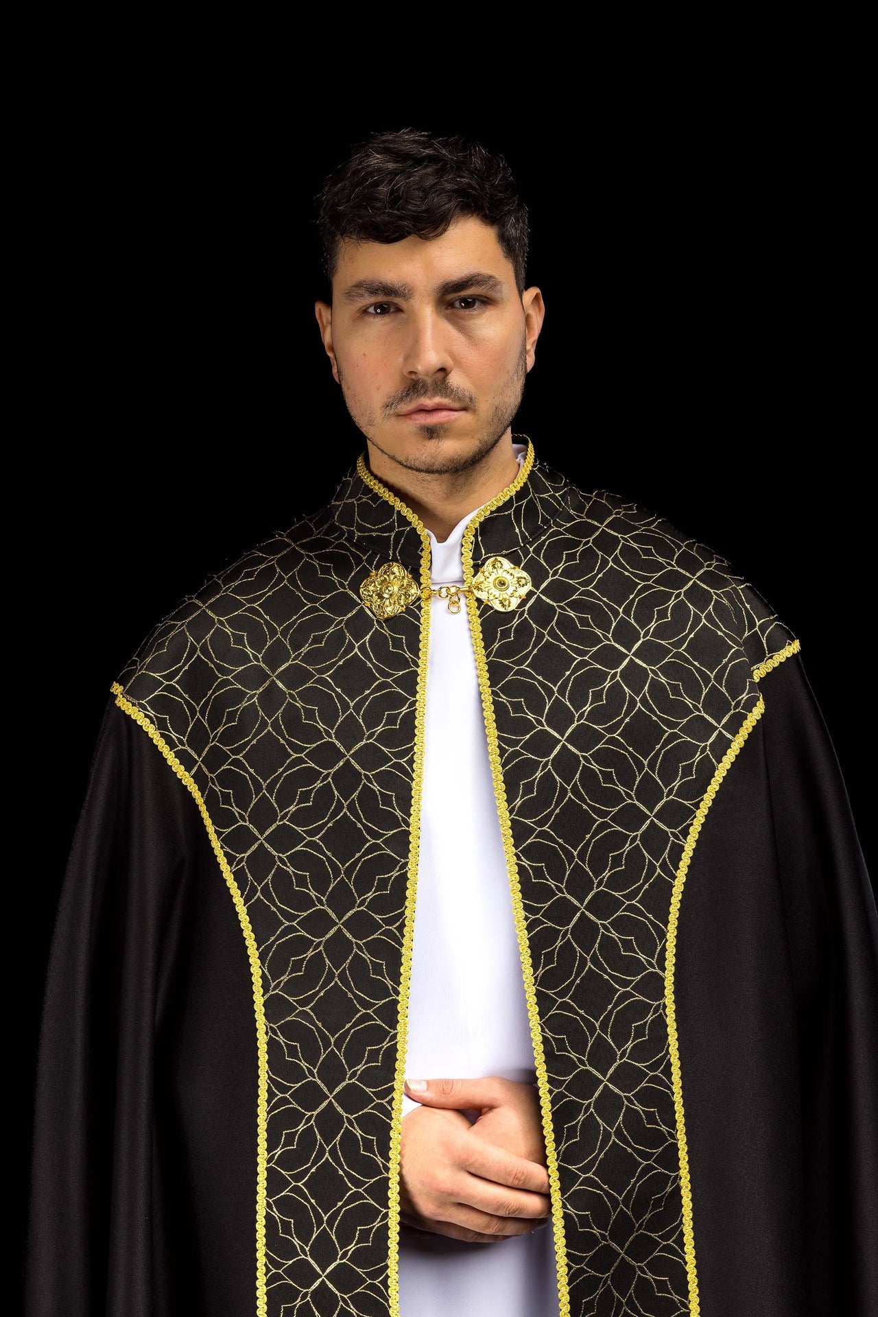 Capa pluvial bordada decorada con tejido jacquard negro