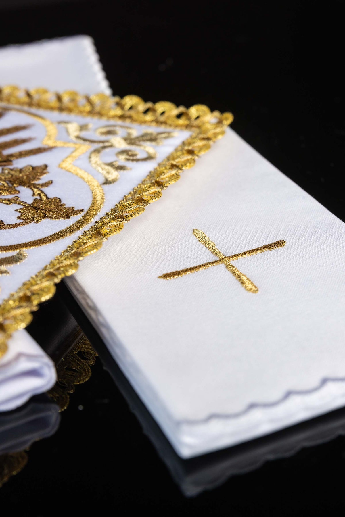 Juego De Altar bordado con el símbolo PAX