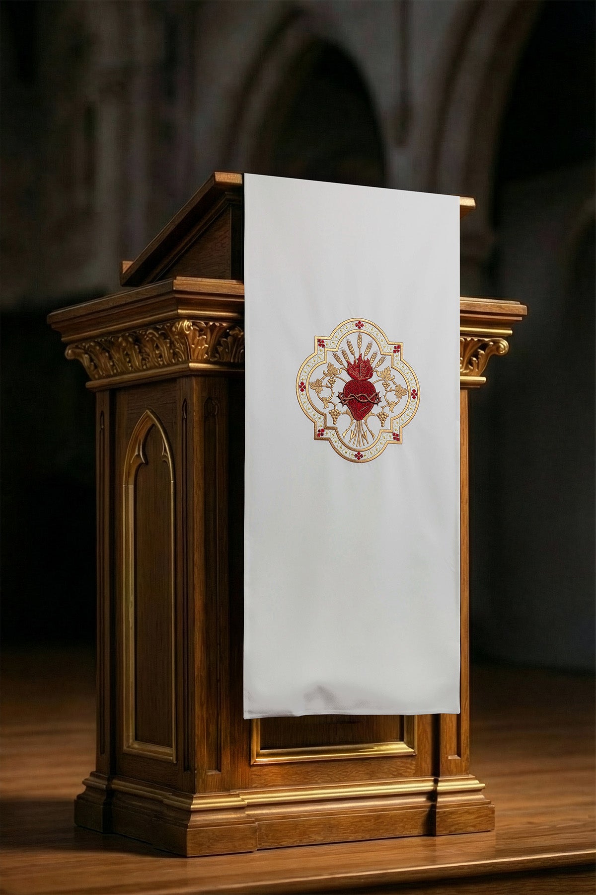 Cubre ambon bordado corazón de Jesús - marfil
