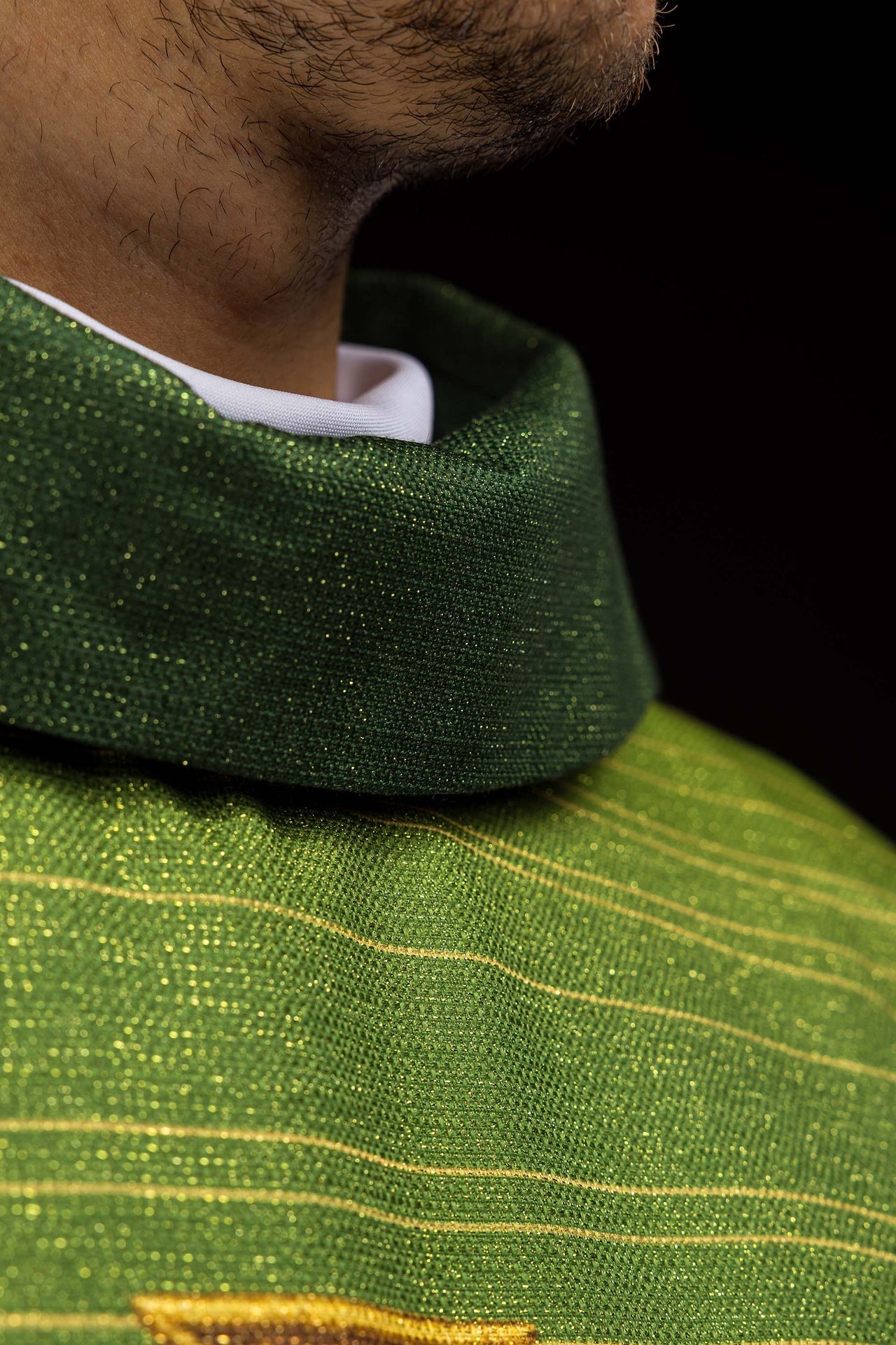 Casulla estampada con la Cruz de Jerusalén en color verde