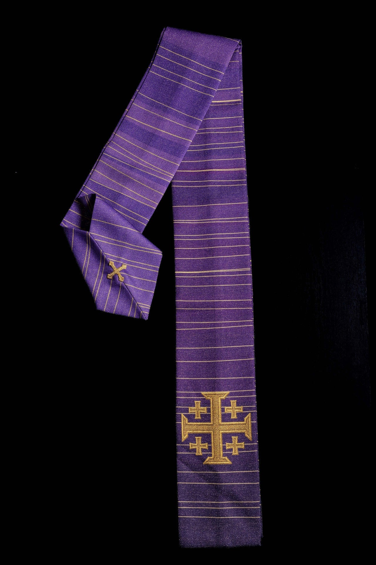 Ornat drukowany z Krzyżem Jerozolimskim fioletowy - ORNATY.PL