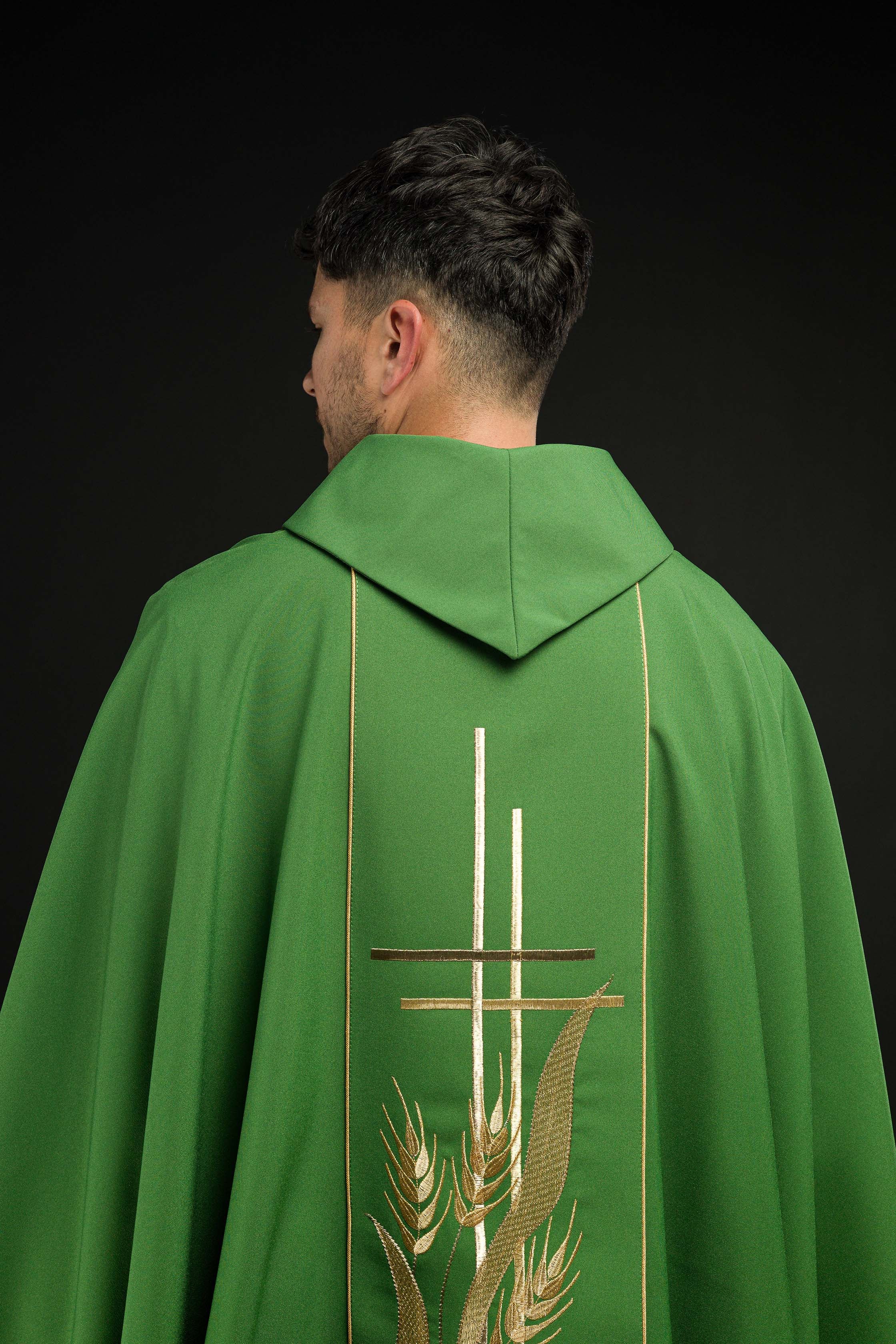 Casulla verde con bordado Cruz y Espigas