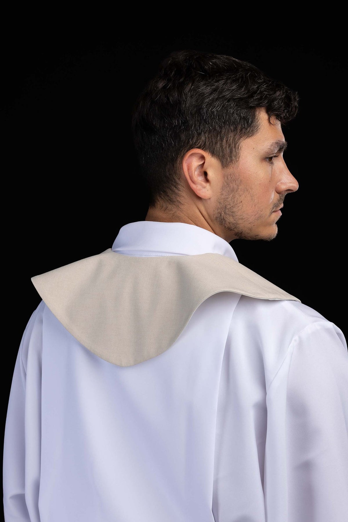 Palio de lector en marfil con bordado mariano