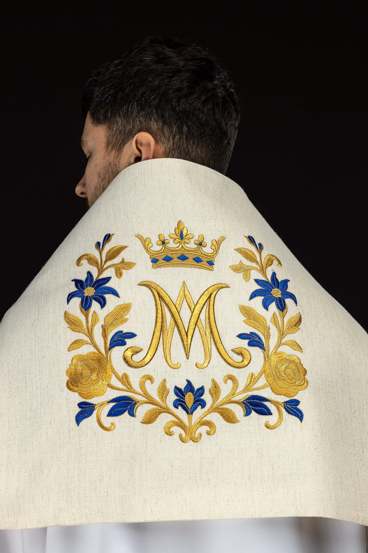 Welon haftowany z symbolem maryjnym - ORNATY.PL