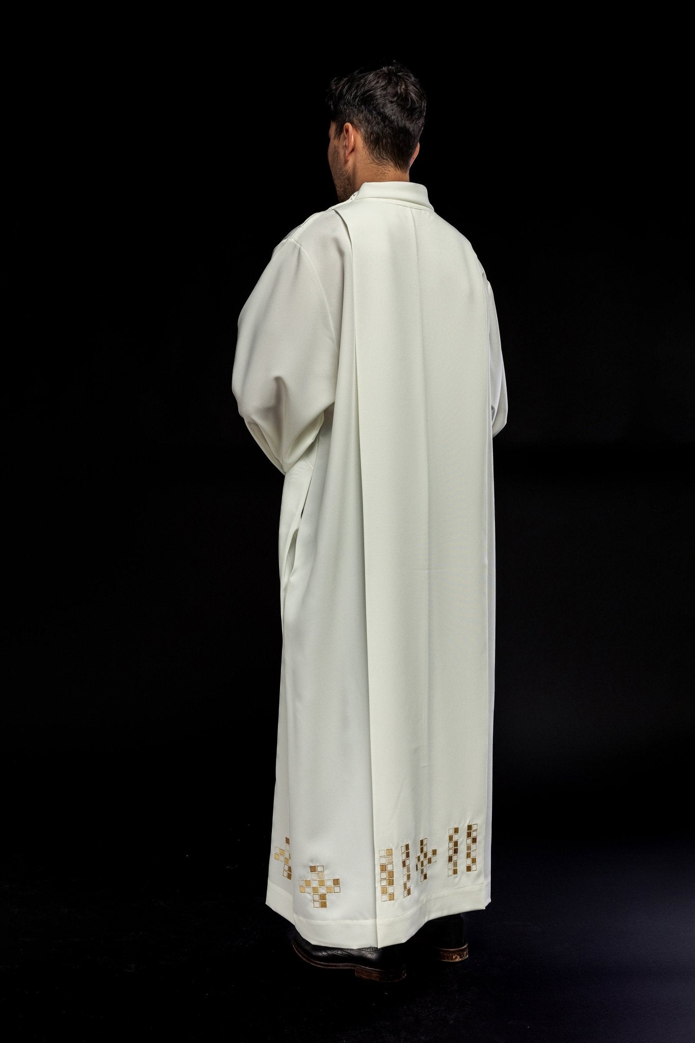 Alba con mosaico bordado Cruces crudo S - 6051 - 05 145cm/176cm - CASULLAS.ES