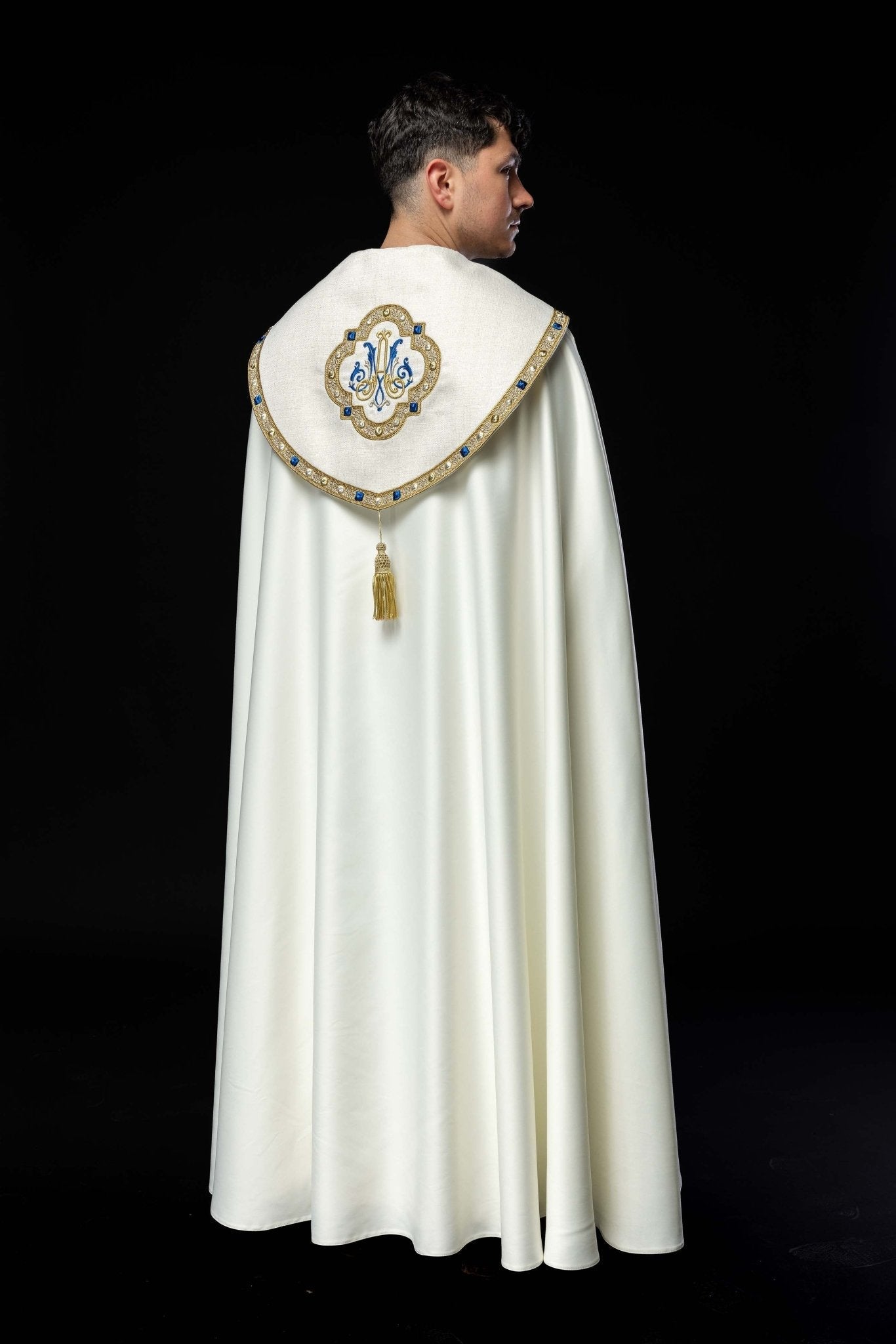 Capa litúrgica bordada con escudo Mariano S - 3074 - 05 - 41 145cm - CASULLAS.ES