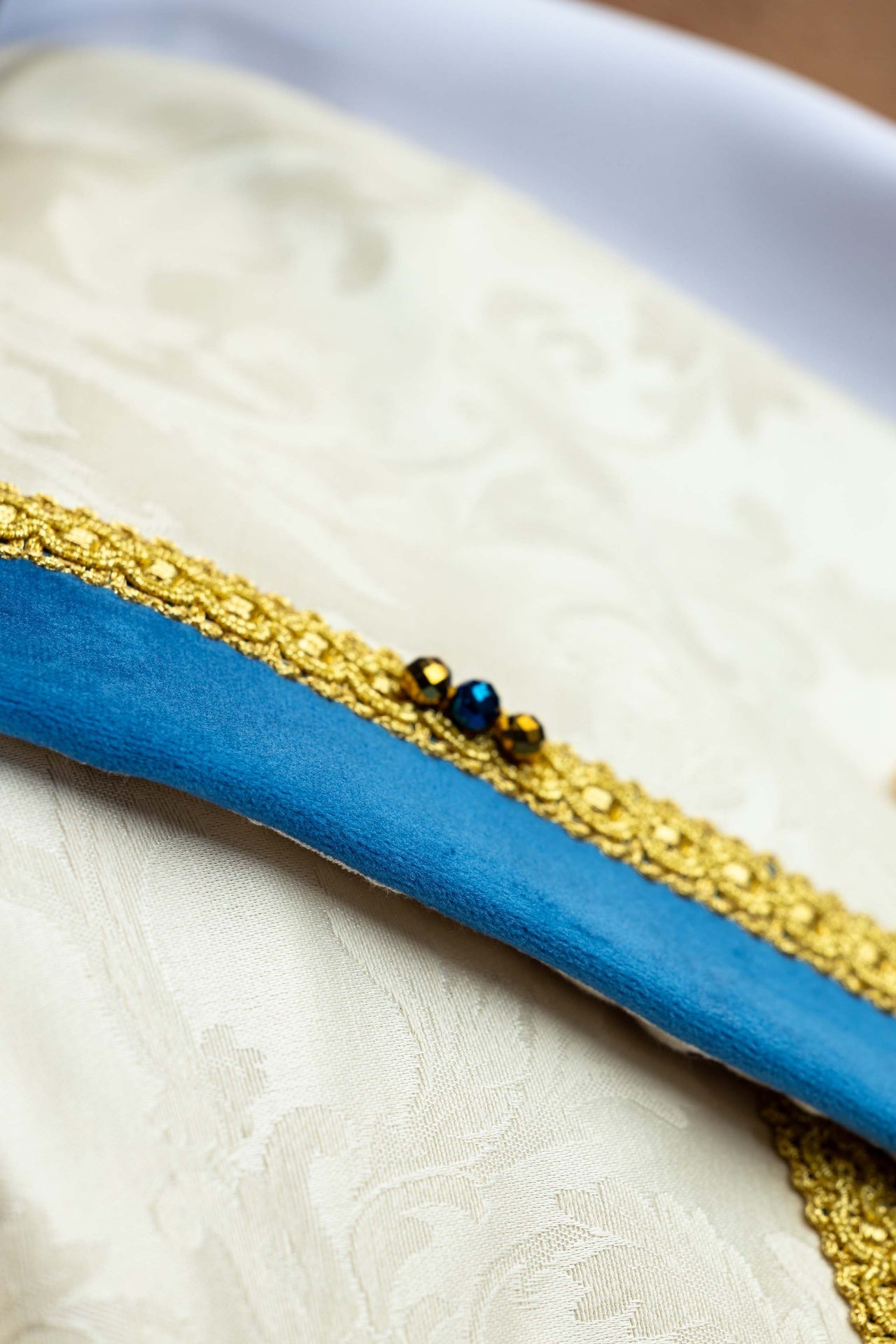 Capa pluvial mariana confeccionada a mano con piedras naturales Handmade 3006 HM/3006/05/88 145cm - CASULLAS.ES