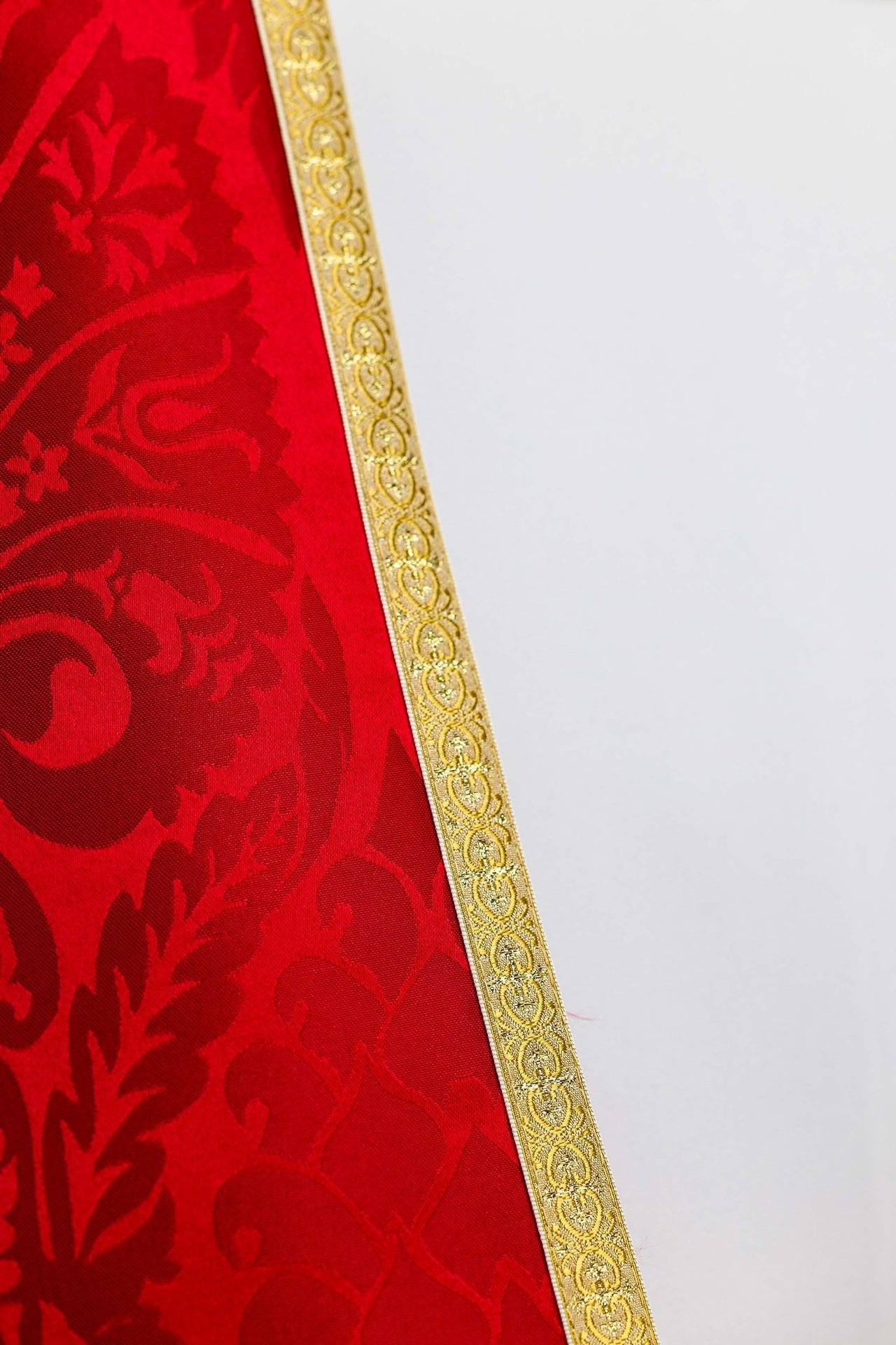 Capa pluvial romana de tejido jacquard lisa roja KKP/159/02/83 145cm - CASULLAS.ES