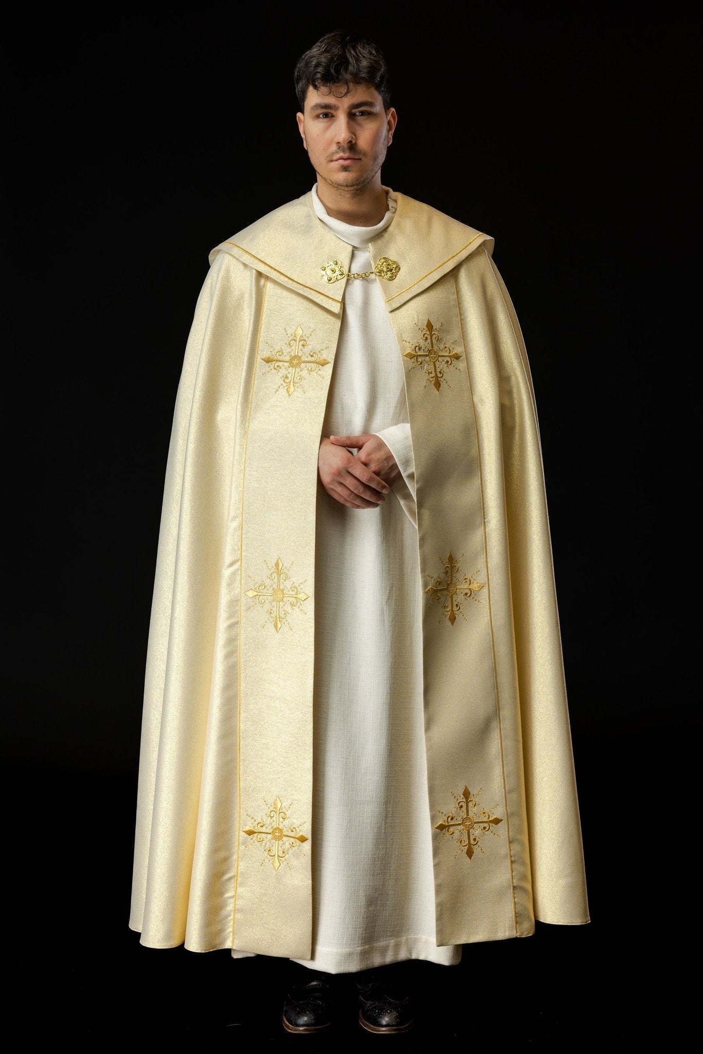 Capilla litúrgica bordada en oro KKP/024/10/37 ZŁOTY POMPON 145 cm - CASULLAS.ES