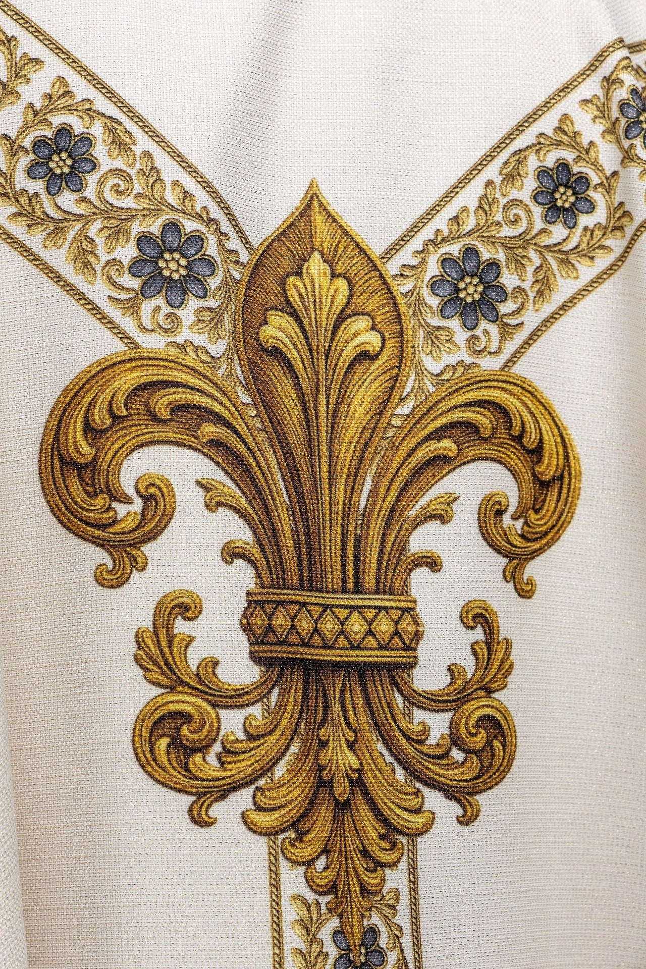 Casulla estampada con la imagen de la Inmaculada Concepción KOD/7007/05/40 - CASULLAS.ES