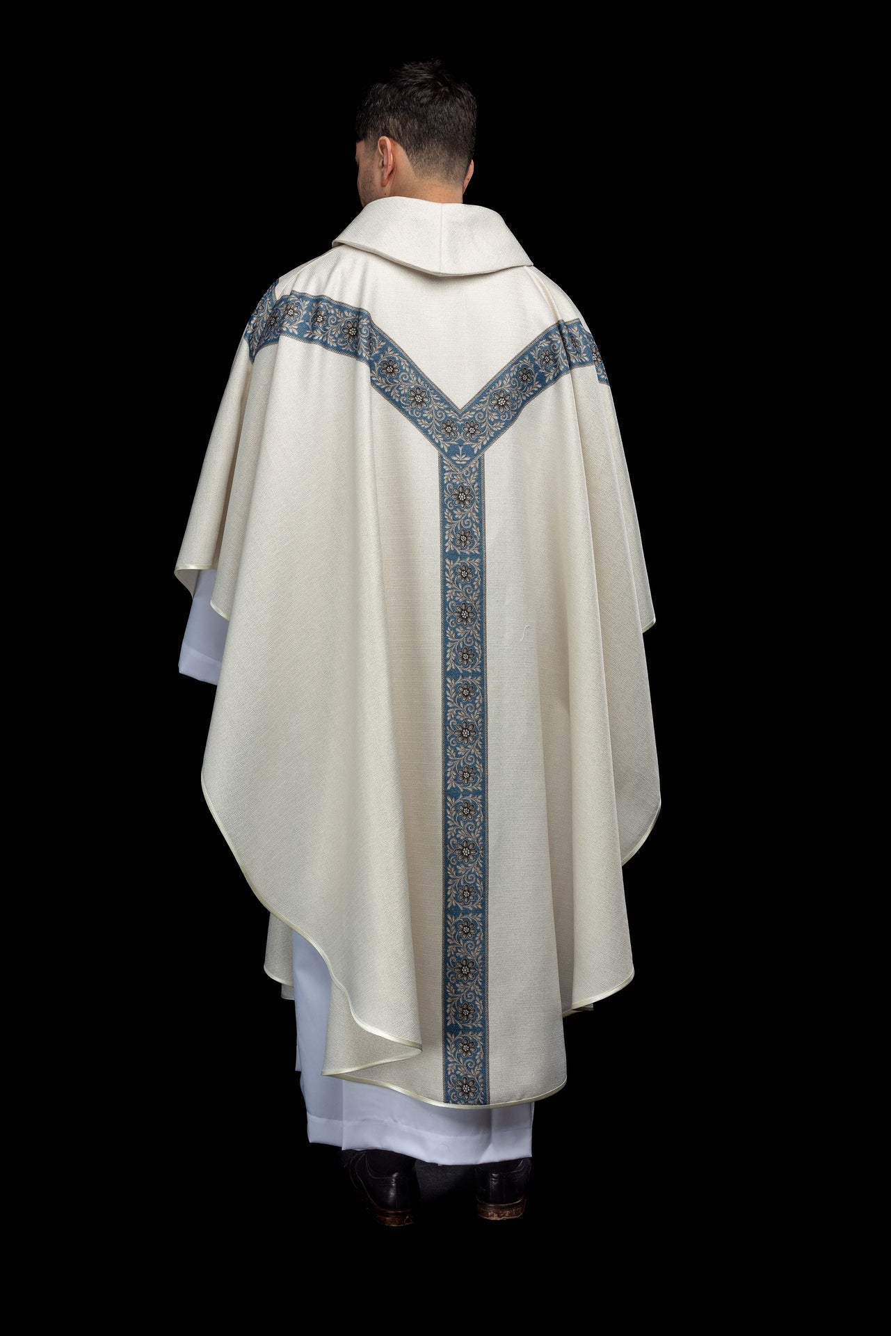 Casulla estampada con la imagen de la Inmaculada Concepción KOD/7006/05/40 - CASULLAS.ES