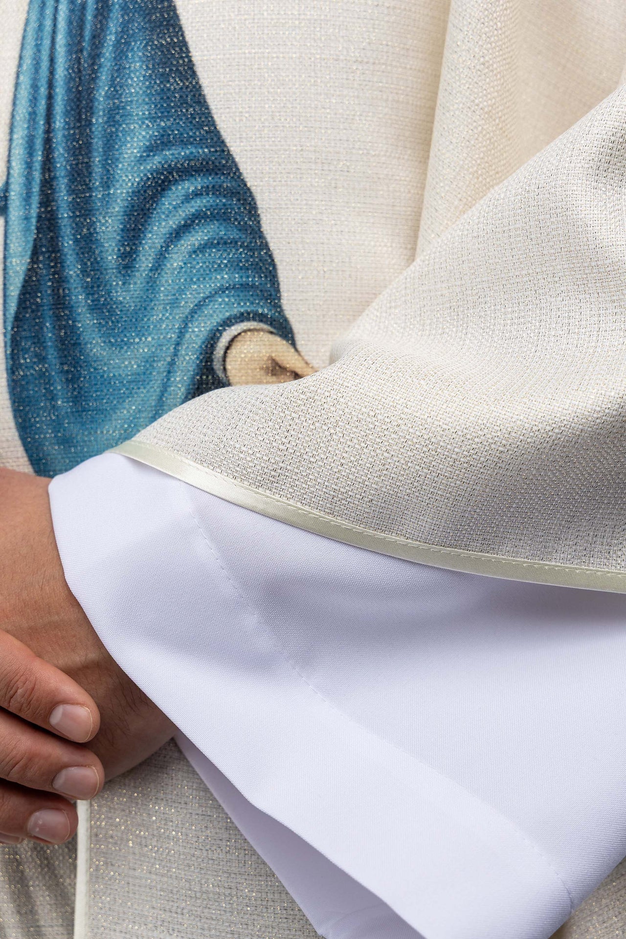 Casulla estampada con la imagen de la Inmaculada Concepción KOD/7006/05/40 - CASULLAS.ES