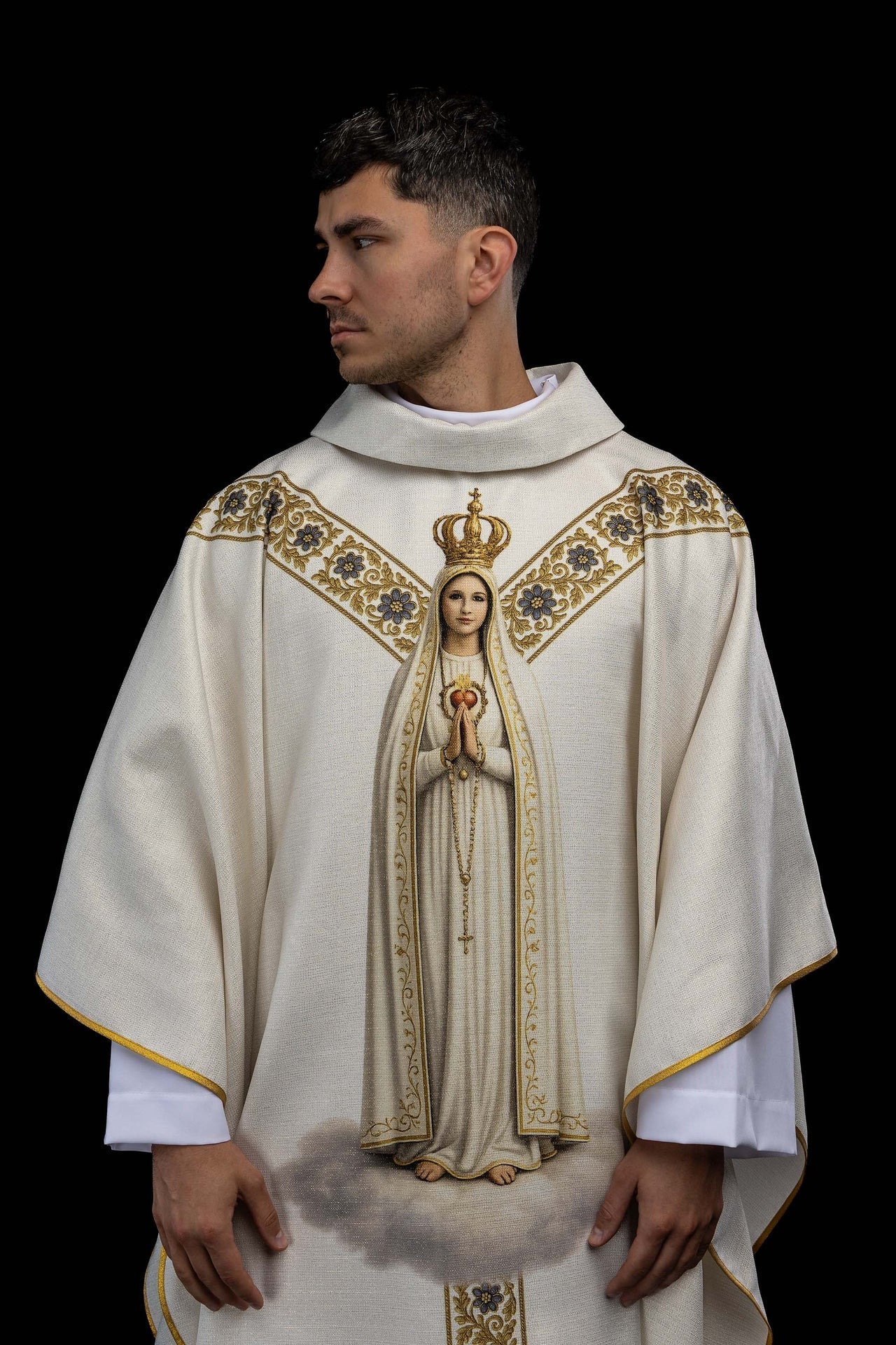 Casulla estampada con la imagen de Nuestra Señora de Fátima KOD/7011/05/40 - CASULLAS.ES