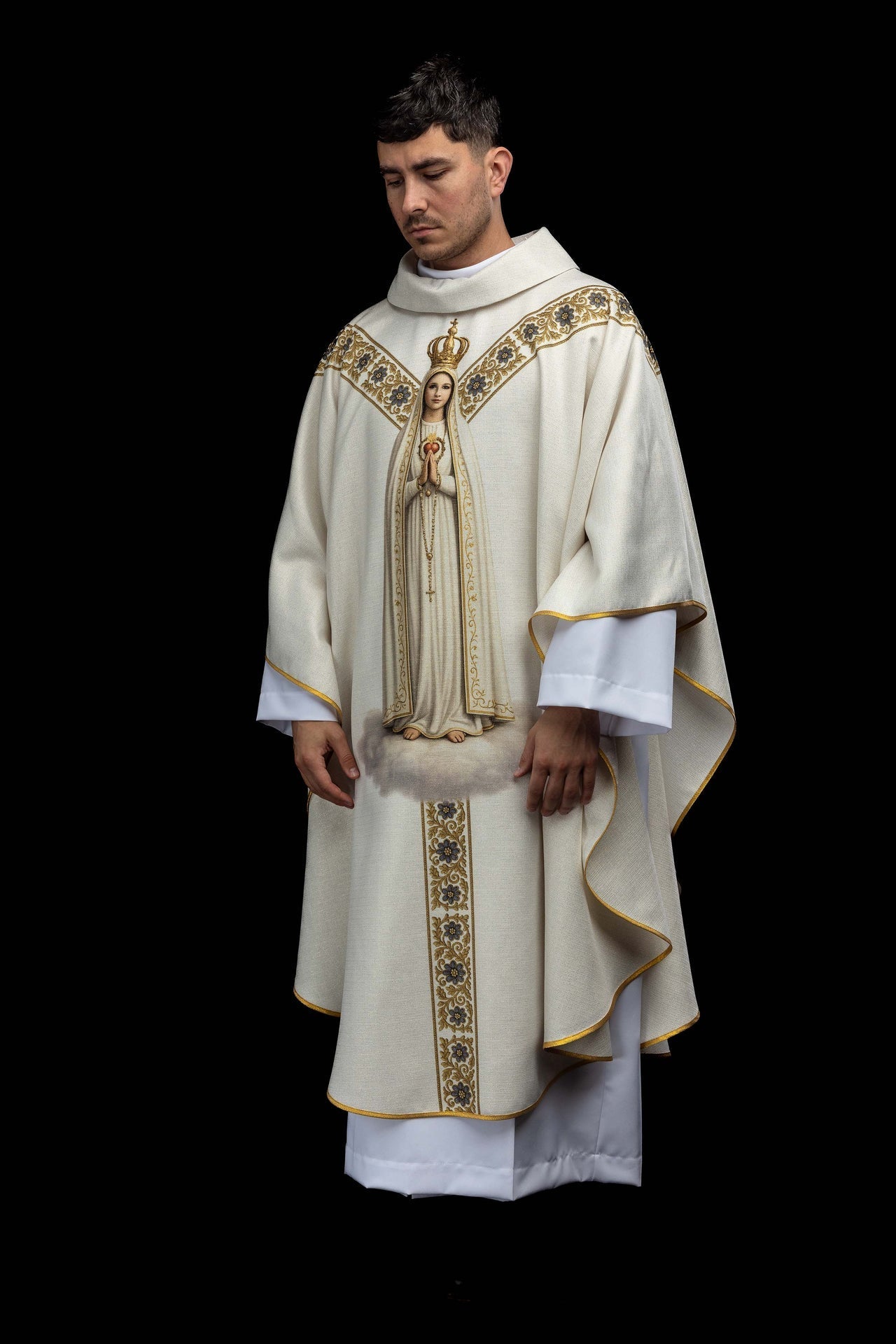 Casulla estampada con la imagen de Nuestra Señora de Fátima KOD/7011/05/40 - CASULLAS.ES