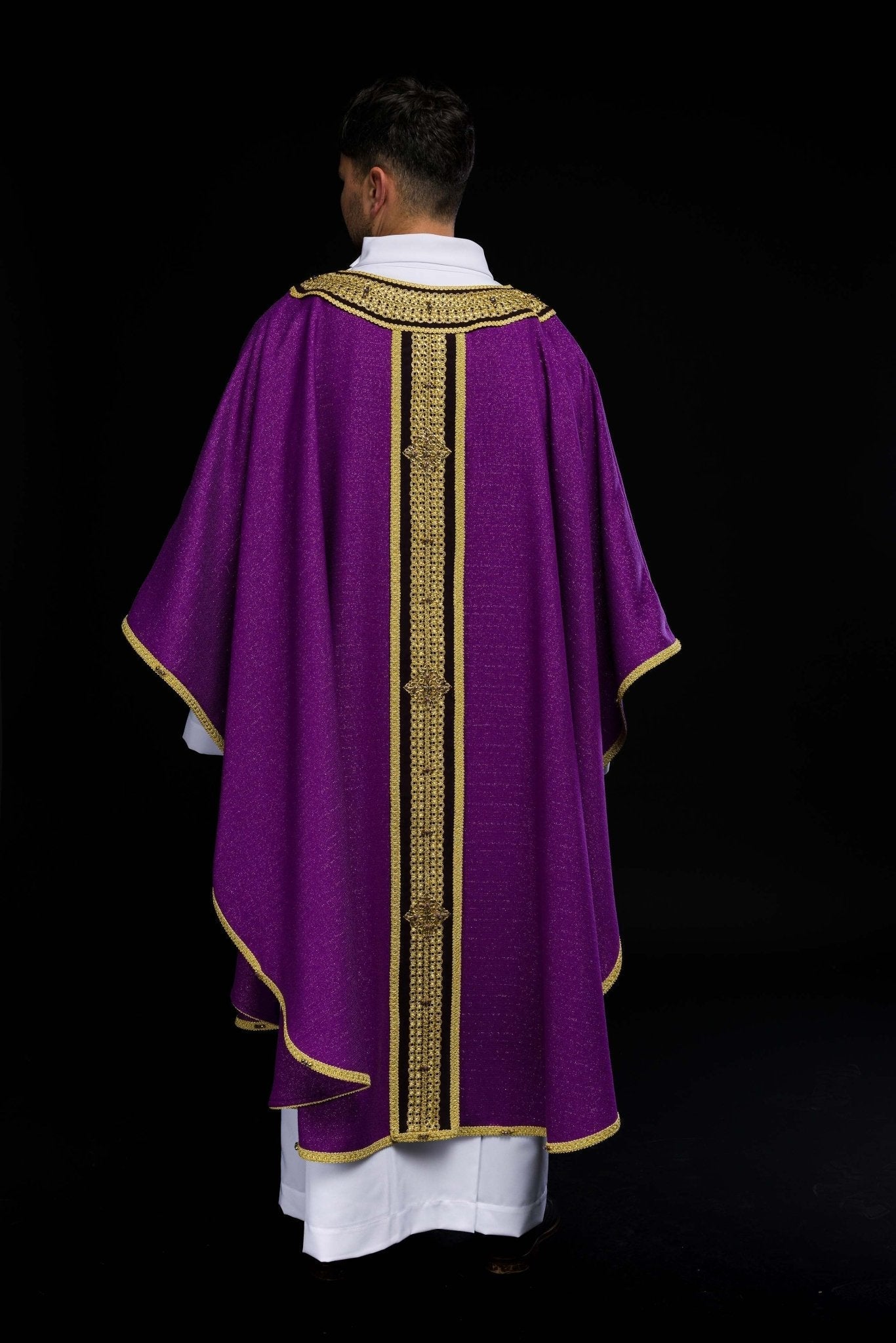 Casulla hecha a mano con piedras naturales Handmade 7001 HM/7001/03/71/PA03 - CASULLAS.ES