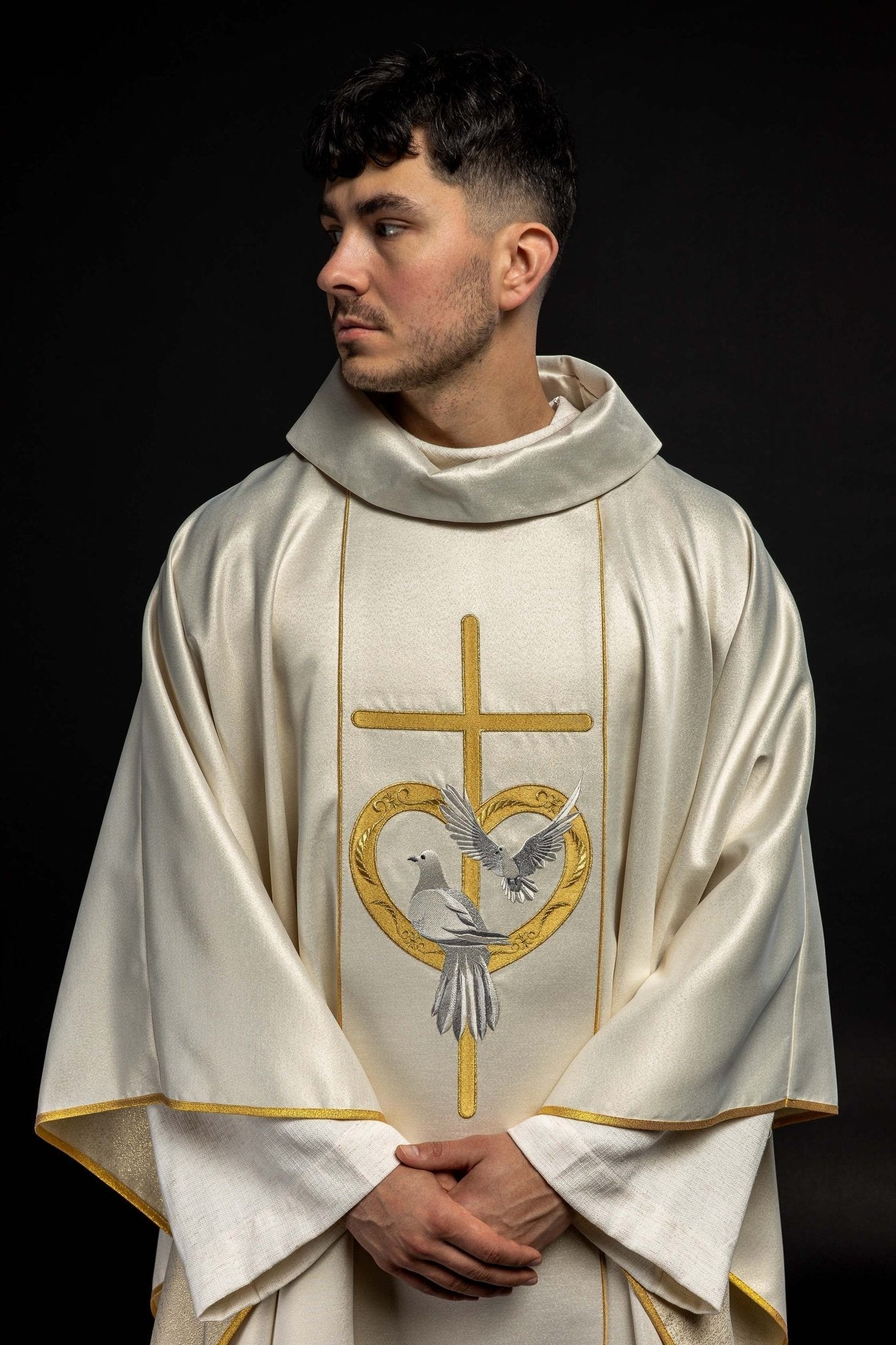 Casulla marfil de boda KOR/219/10/54 ZŁOTY - CASULLAS.ES