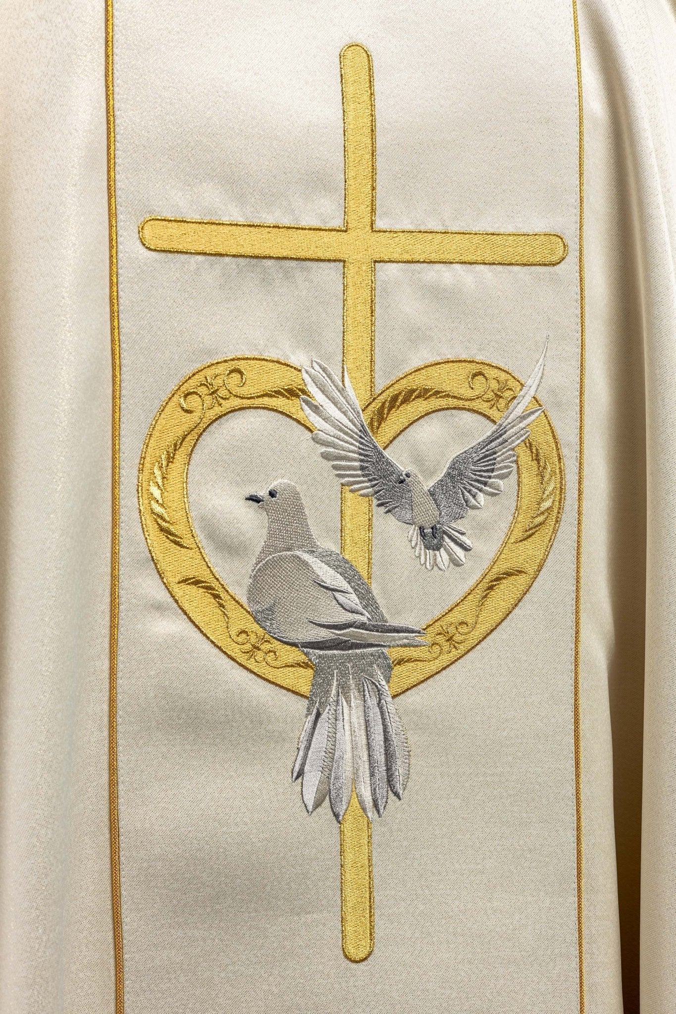 Casulla marfil de boda KOR/219/10/54 ZŁOTY - CASULLAS.ES