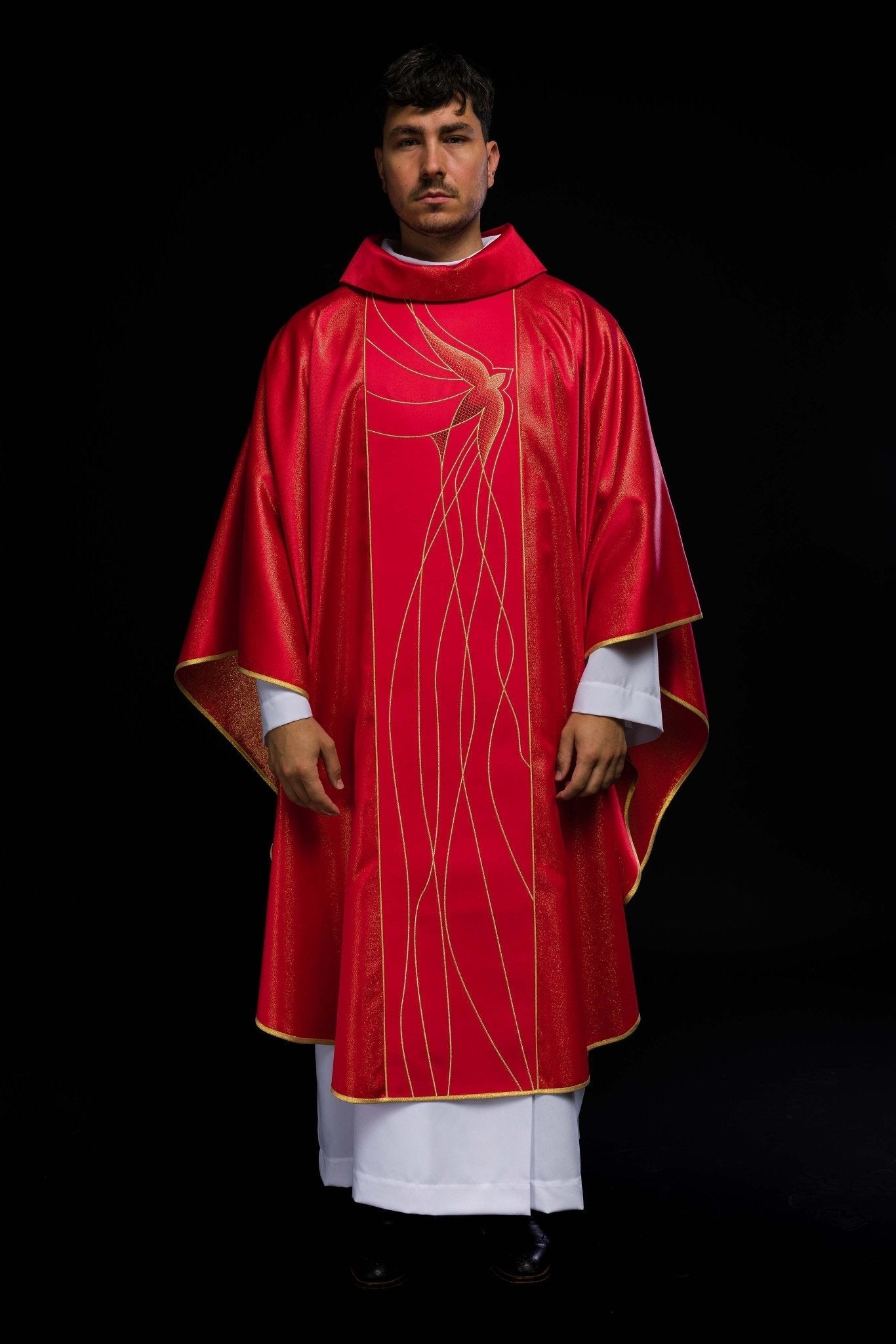 Casulla roja ricamente bordada LE/7015/02 - CASULLAS.ES