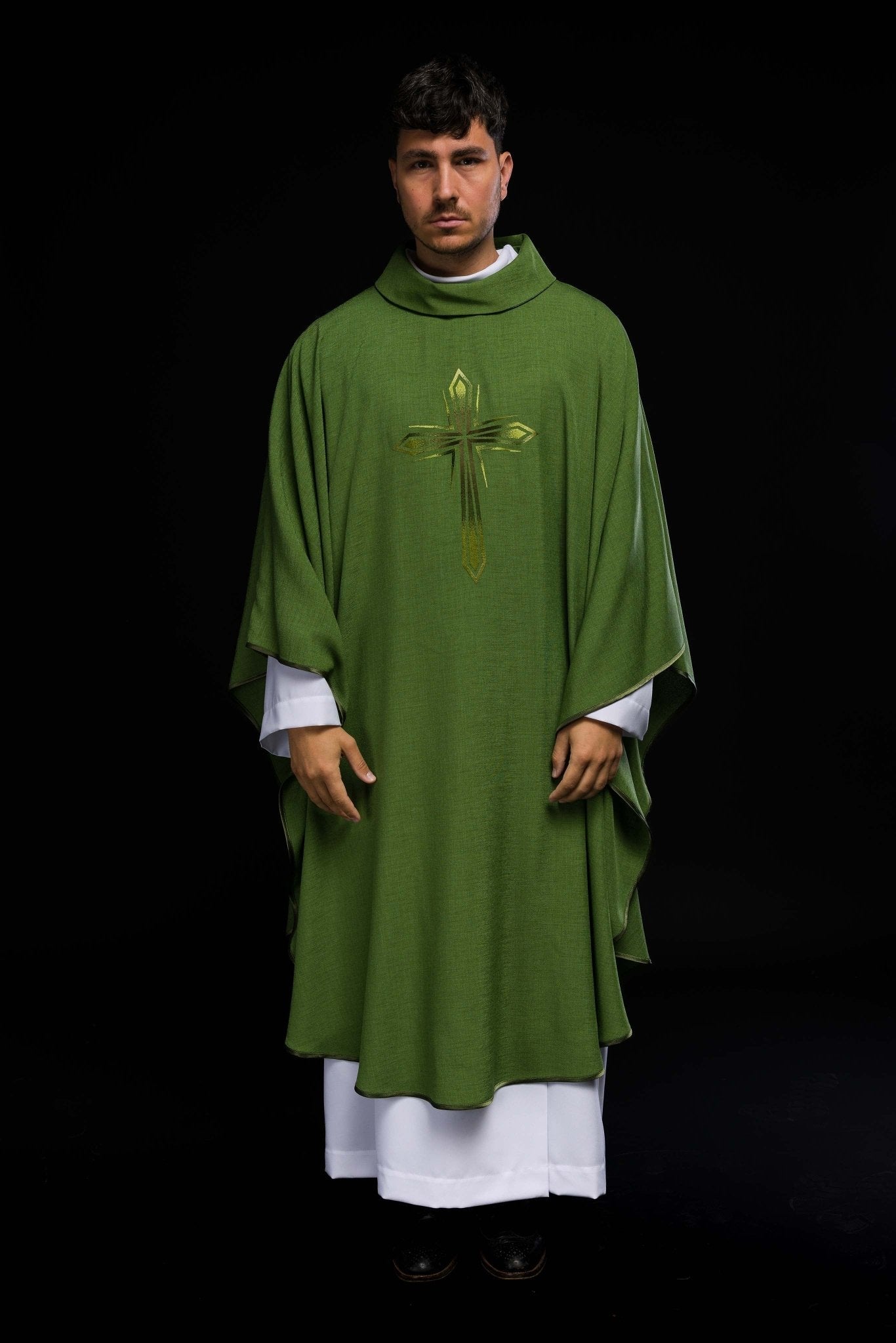 Casulla verde bordada HA7034 - 01 ZIELONY - CASULLAS.ES