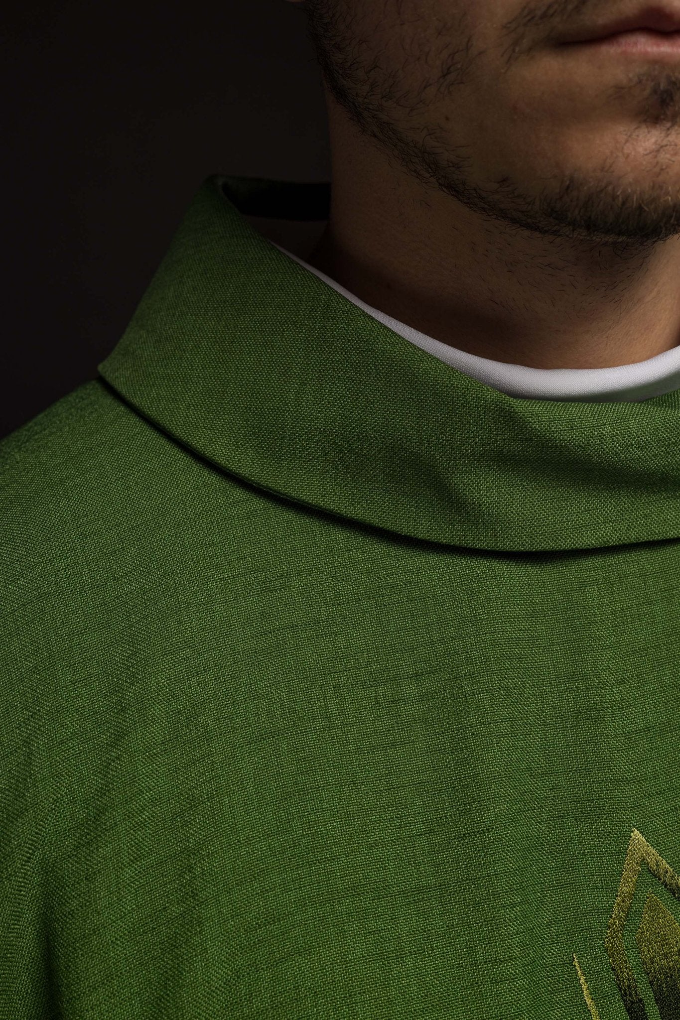 Casulla verde bordada HA7034 - 01 ZIELONY - CASULLAS.ES