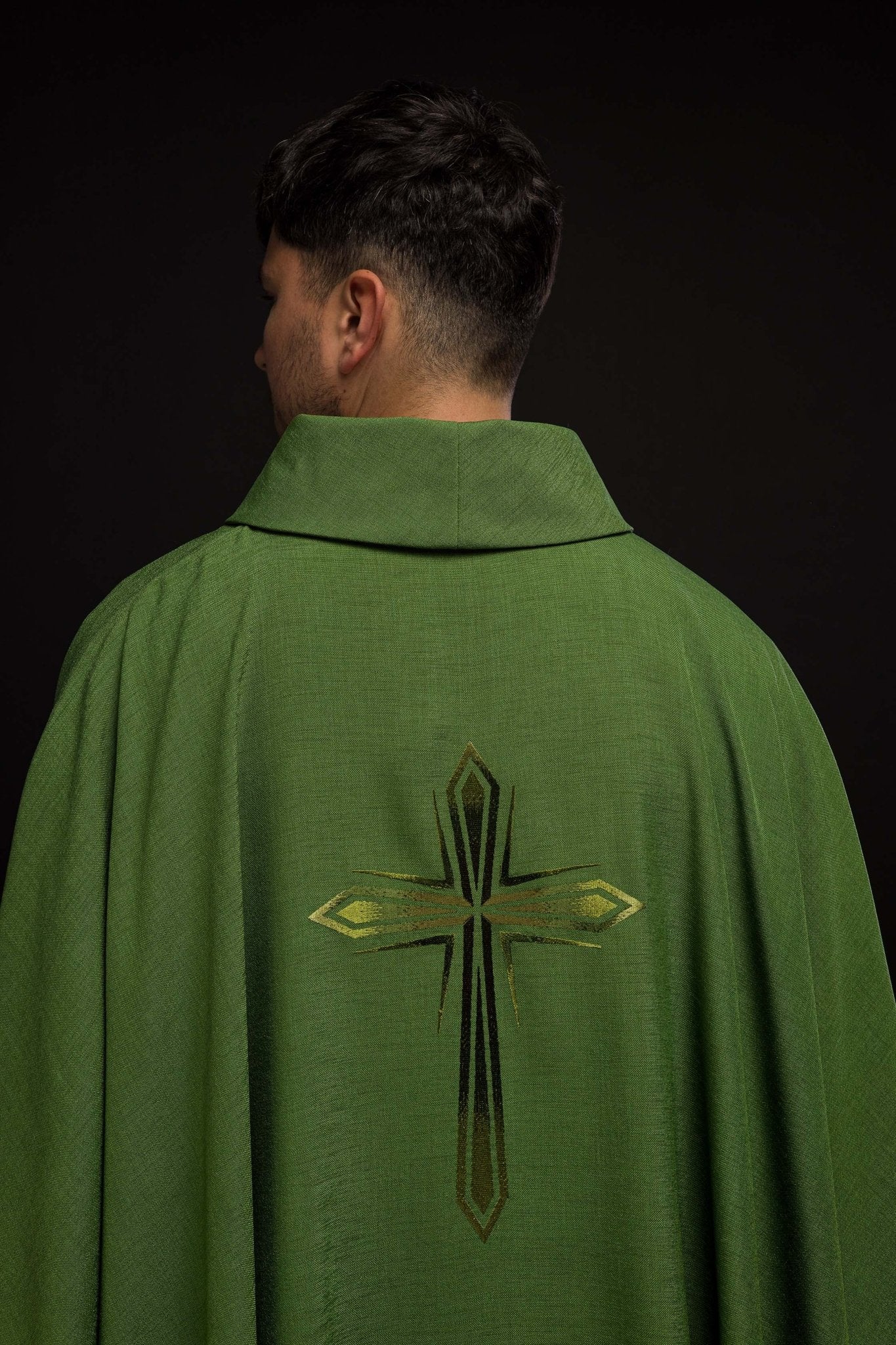 Casulla verde bordada HA7034 - 01 ZIELONY - CASULLAS.ES