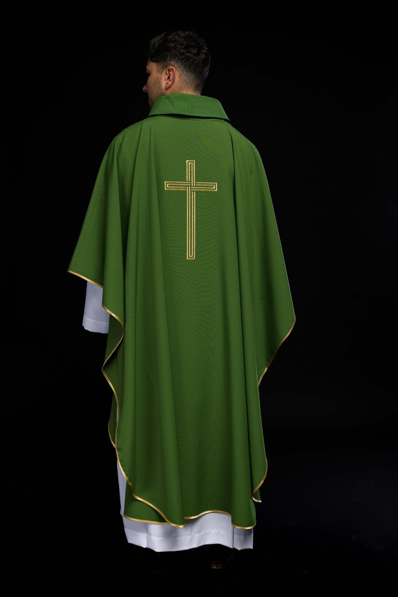 Casulla verde con bordado Cruz KOR/018/01/12 ZIELONY - CASULLAS.ES