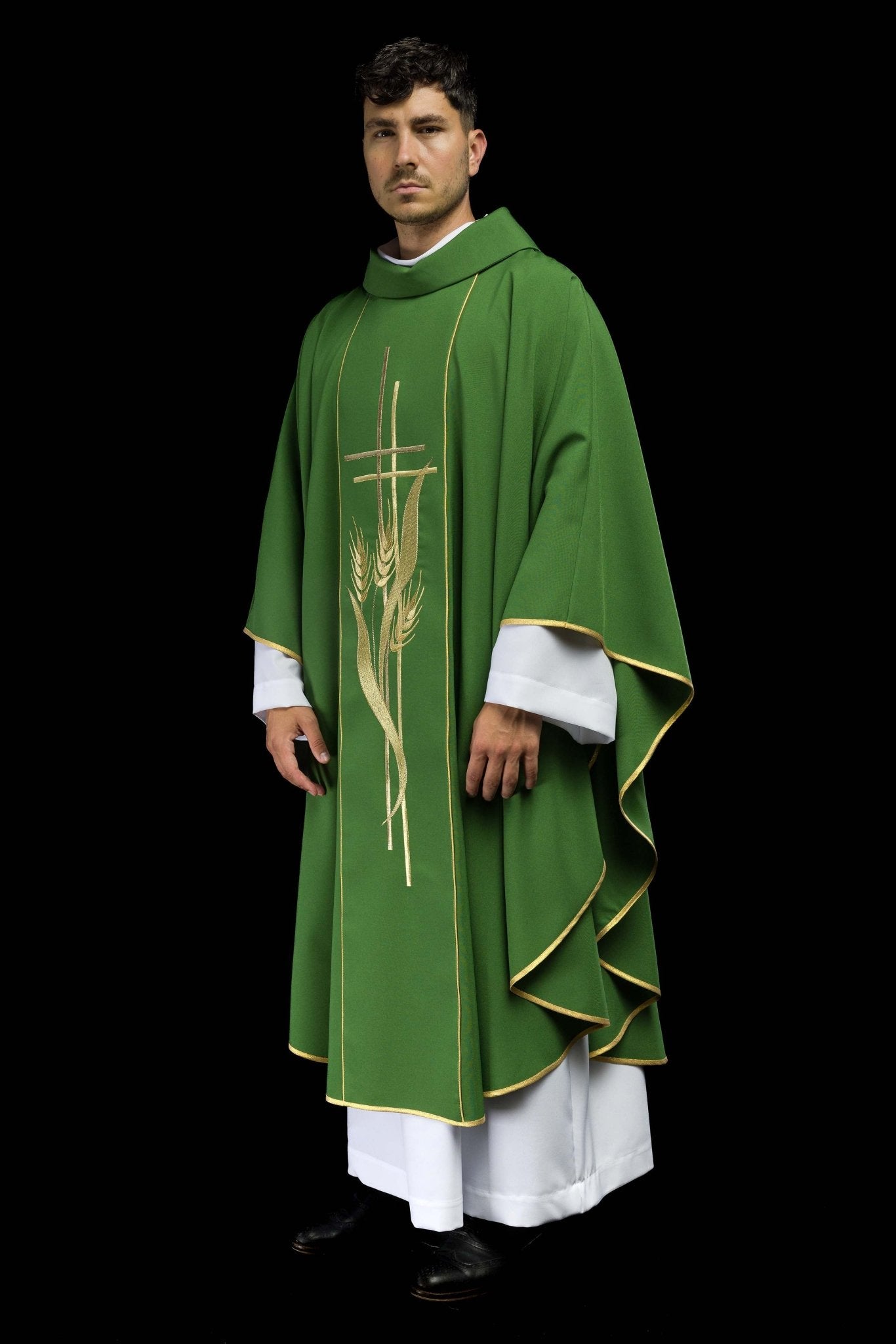 Casulla verde con bordado Cruz y Espigas KOR/114/01/01 ZIELONY - CASULLAS.ES