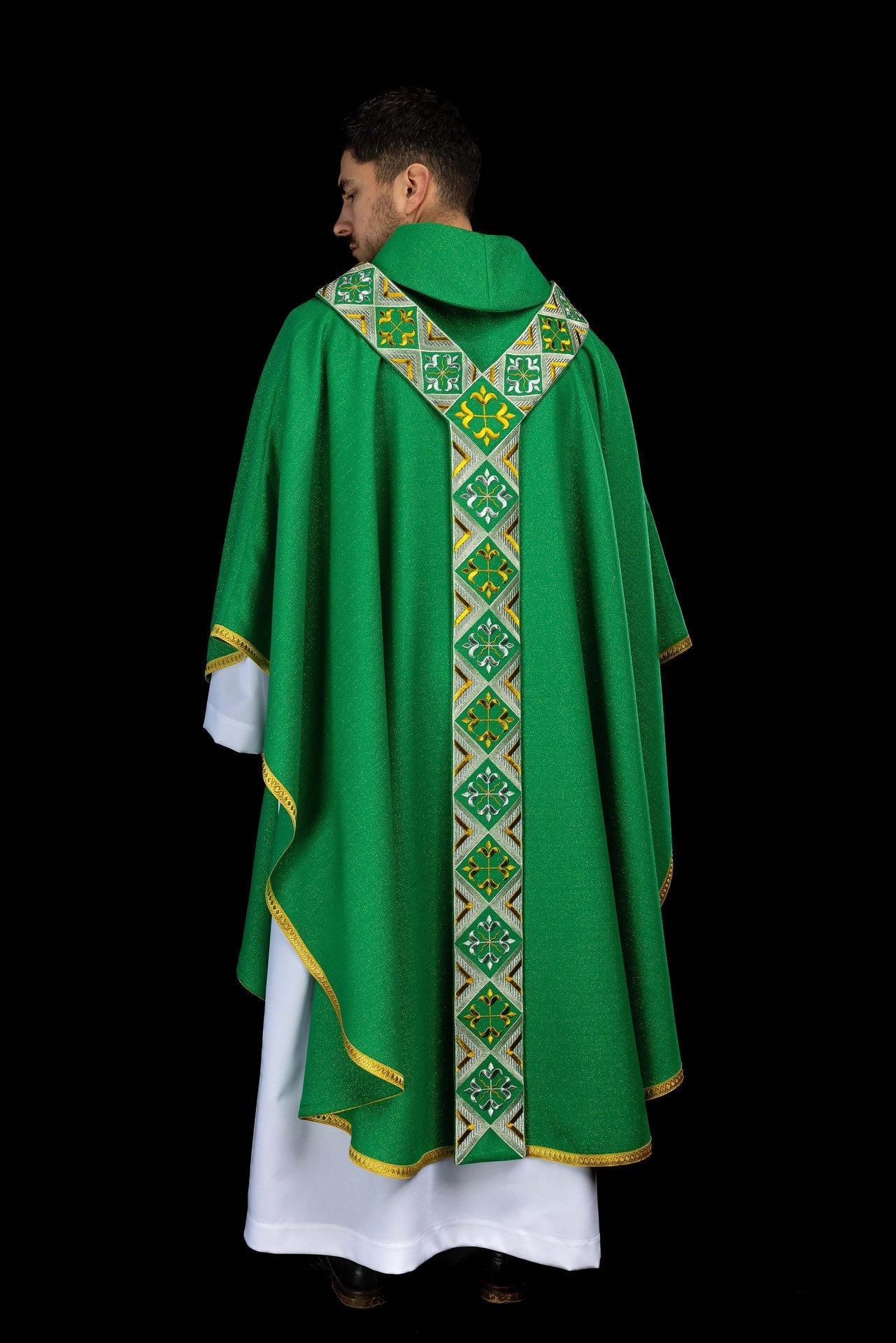 Cíngulo bordado para casulla incluido en el conjunto con la casulla color verde LE/7042/01 - CASULLAS.ES