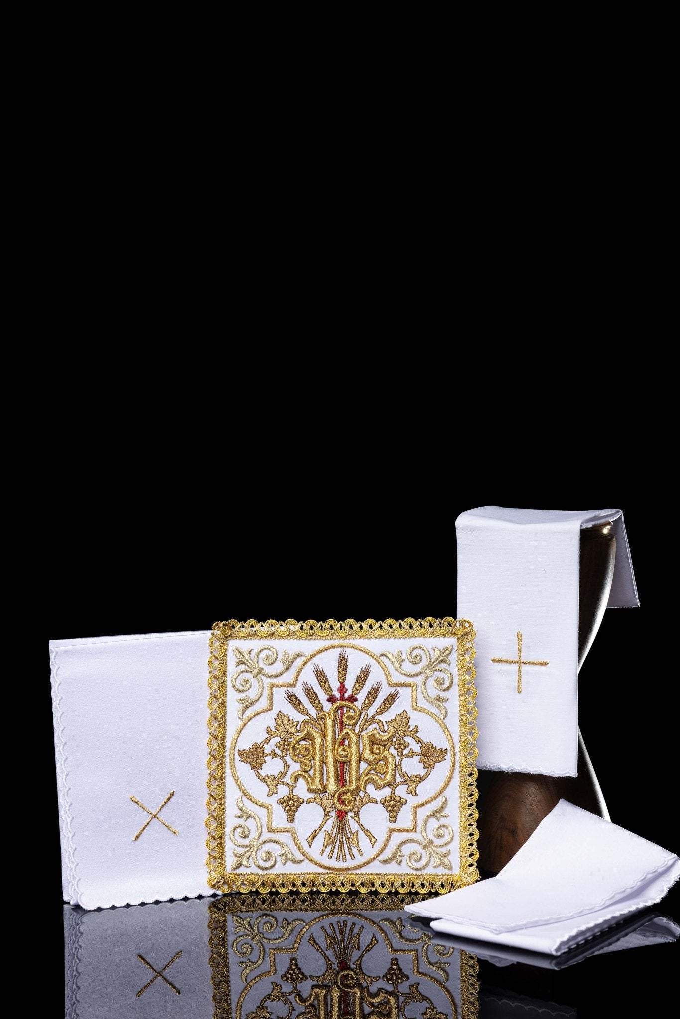 Conjunto de ropa para cáliz bordada con el símbolo IHS KK/5014 - CASULLAS.ES