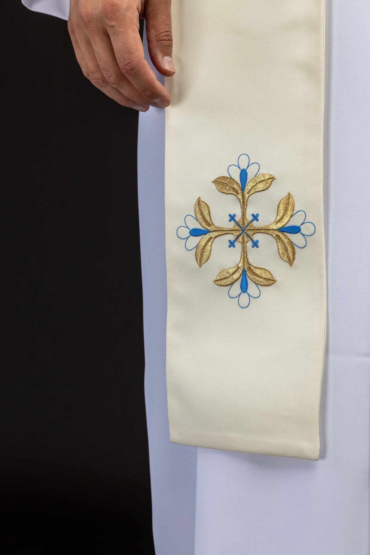 Estola bordada con la imagen de Nuestra Señora de Fátima KSW2/014 - CASULLAS.ES