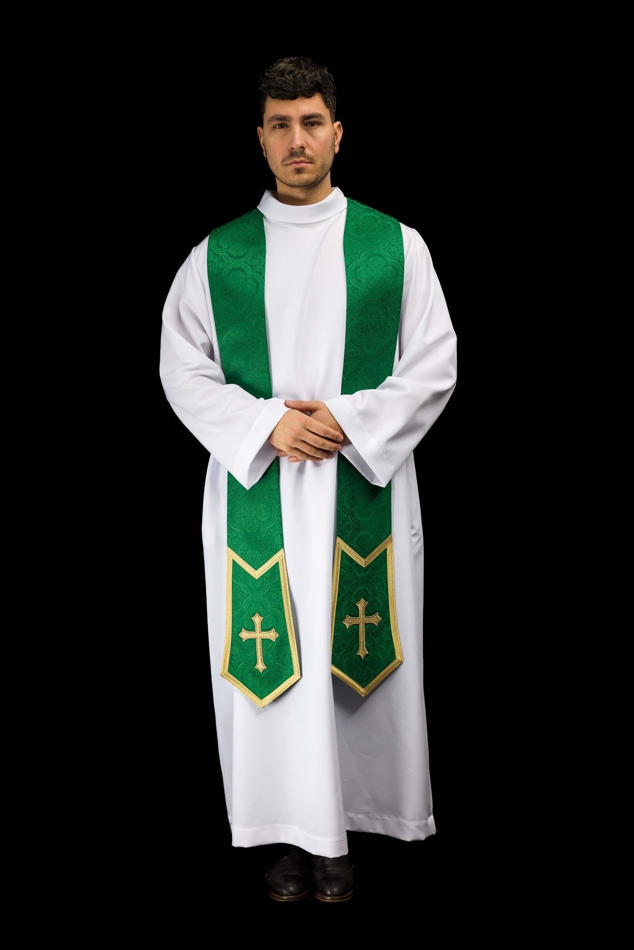 Estola bordada con motivo de Cruz en tejido jacquard verde KST/639/01/11 - CASULLAS.ES
