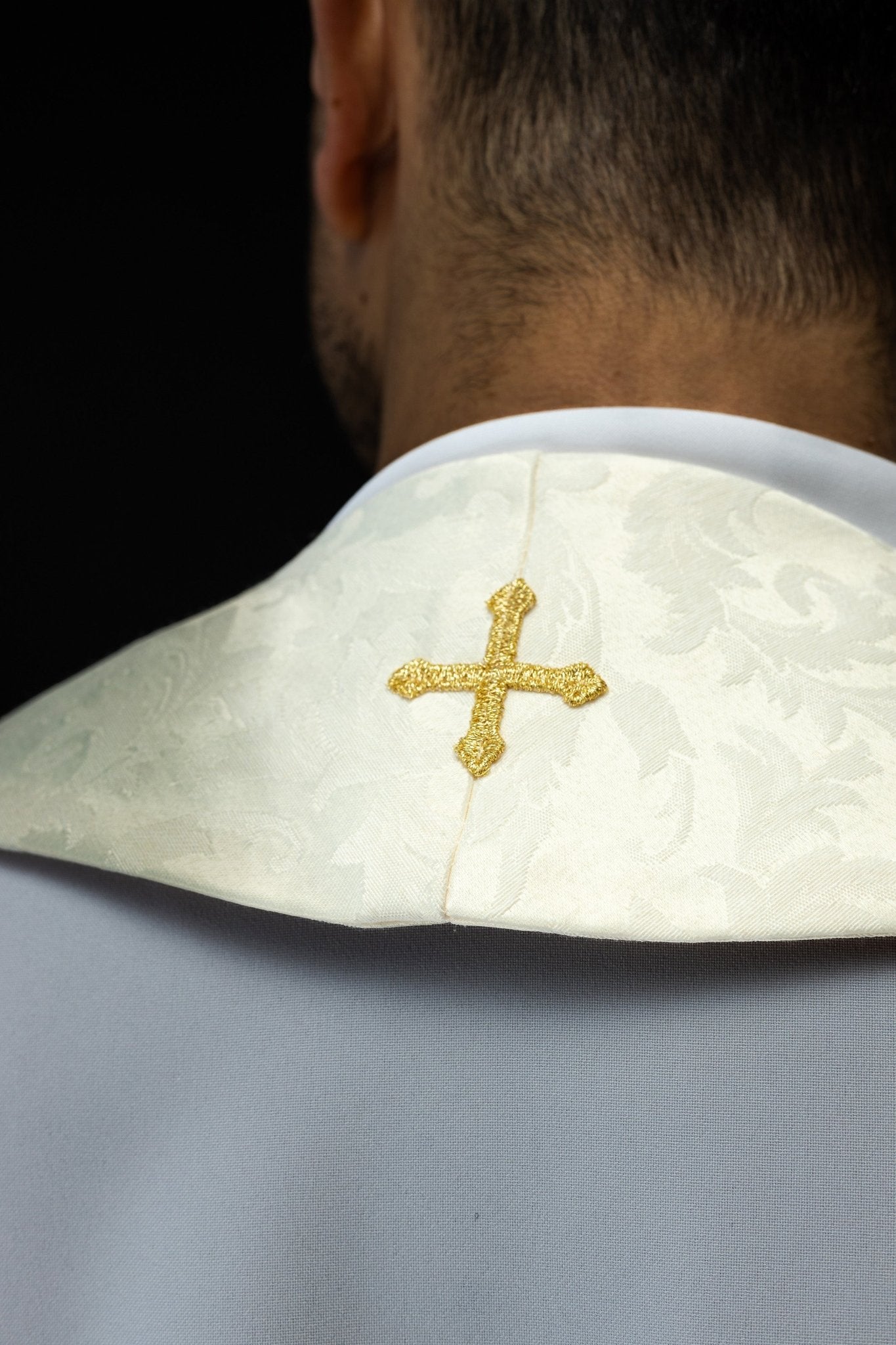 Estola con el Cordero Pascual, confeccionada en tela decorativa S - 2072 - 05 - 88 - CASULLAS.ES