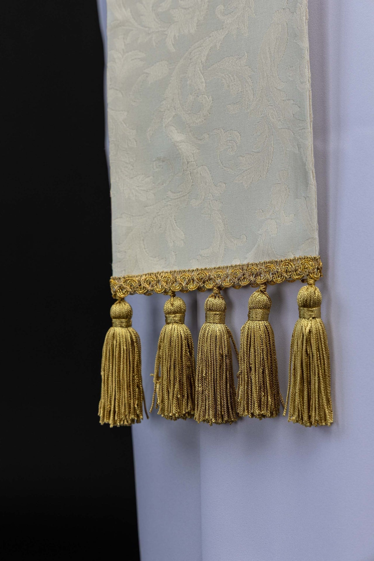 Estola con imagen de la Sagrada Familia confeccionada en tejido decorativo S-2075-05-88 - CASULLAS.ES