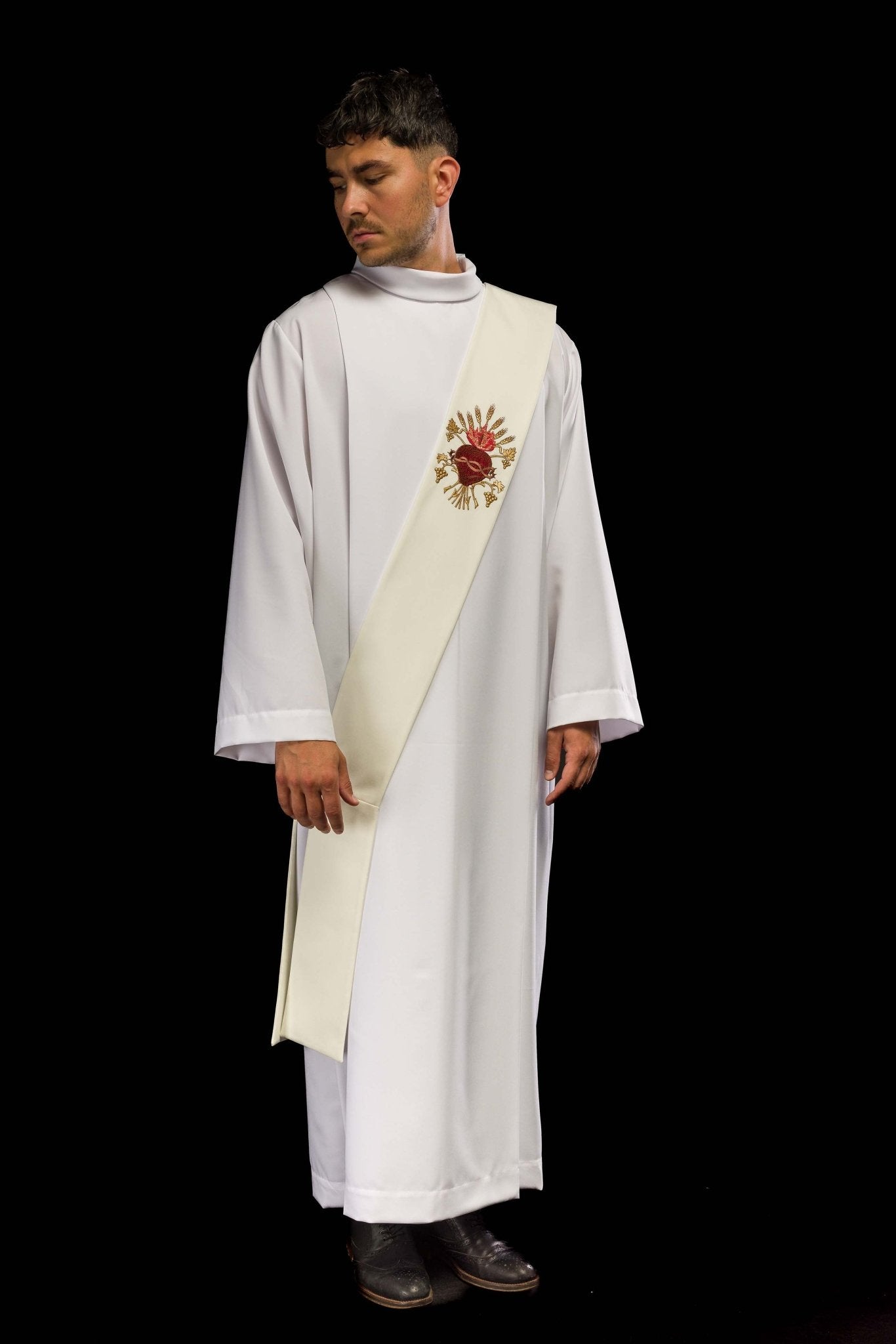 Estola diaconal con bordado del Corazón de Jesús KSD/137/05/01 ECRU - CASULLAS.ES