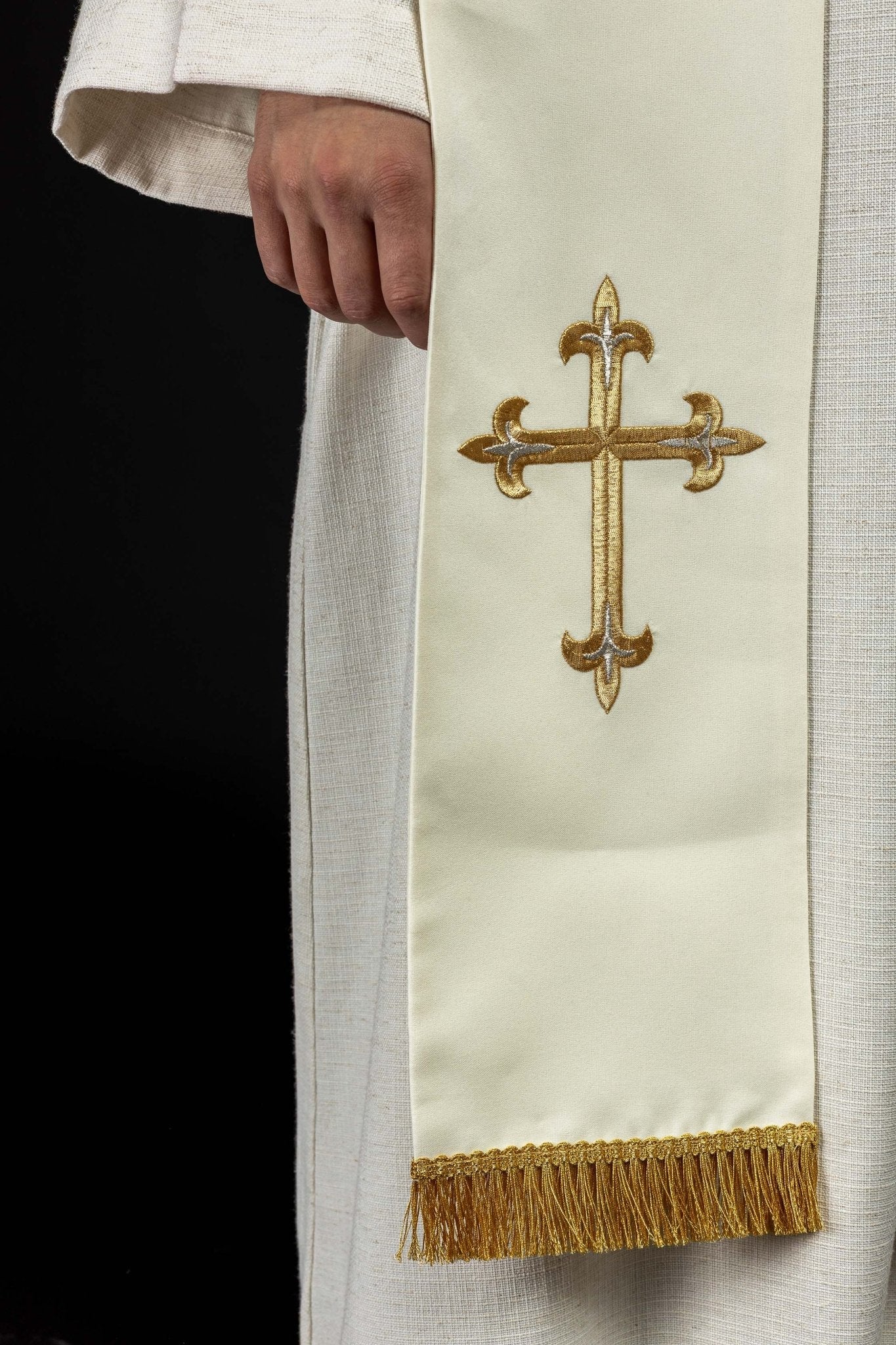 Estola marfil bordada de Nuestra Señora de Czestochowa KST/501/05/01 ECRU - CASULLAS.ES