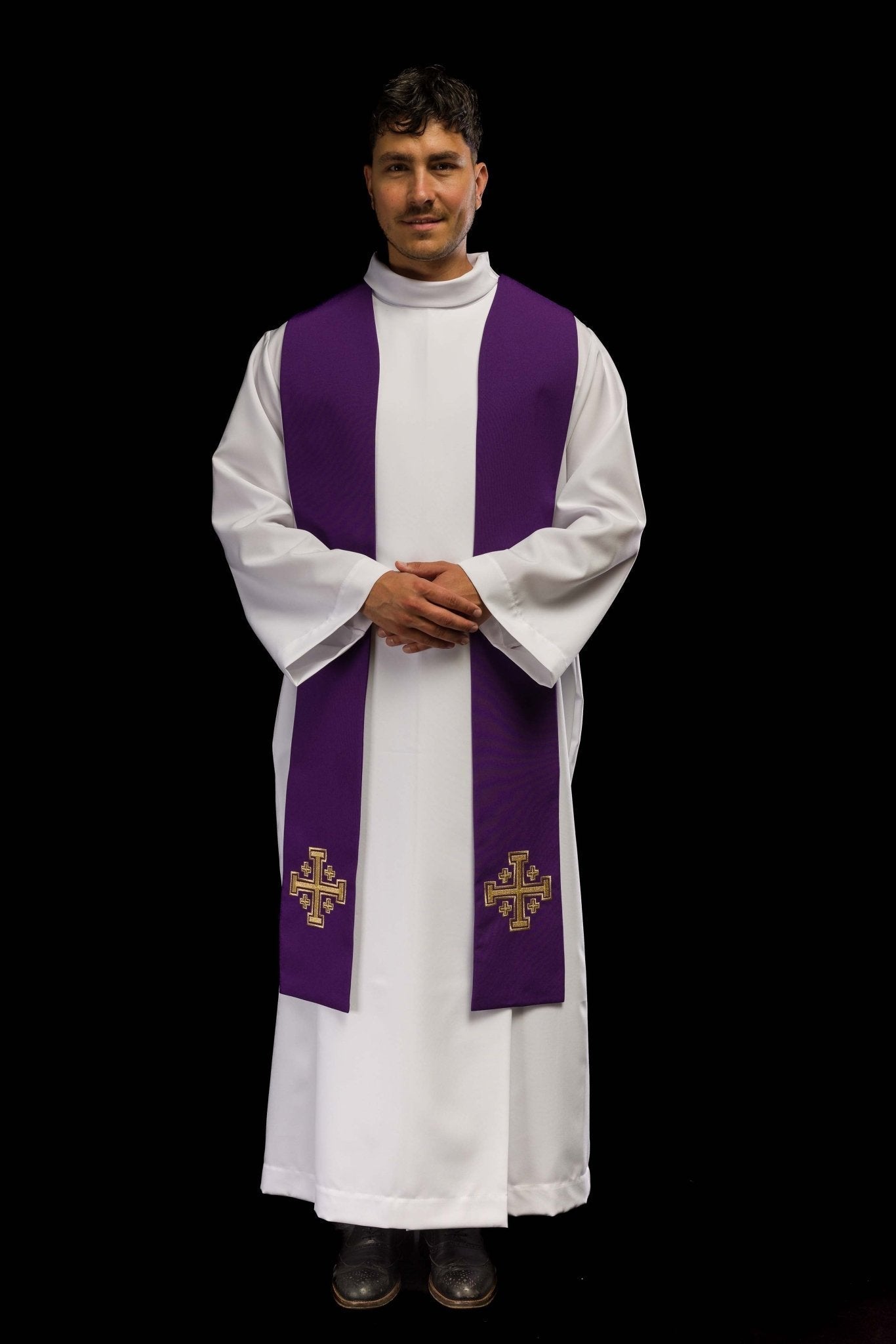 Estola morada con bordado Cruz de Jerusalén KST/046/03/01 FIOLET - CASULLAS.ES
