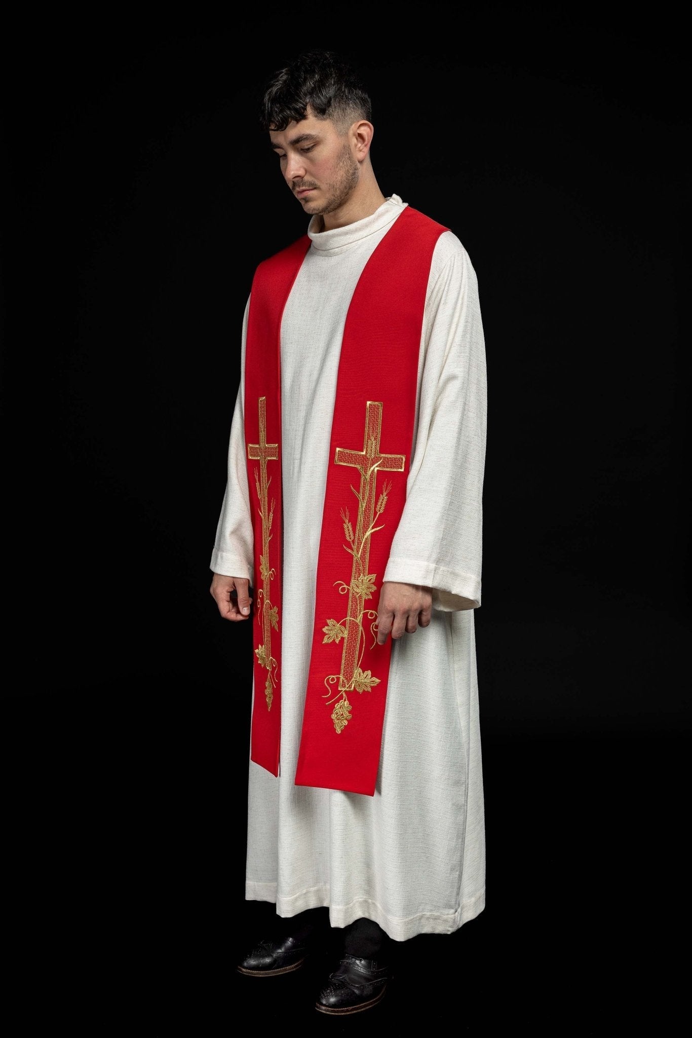 Estola roja con bordado Cruz KST/072/02/01 CZERWONY - CASULLAS.ES