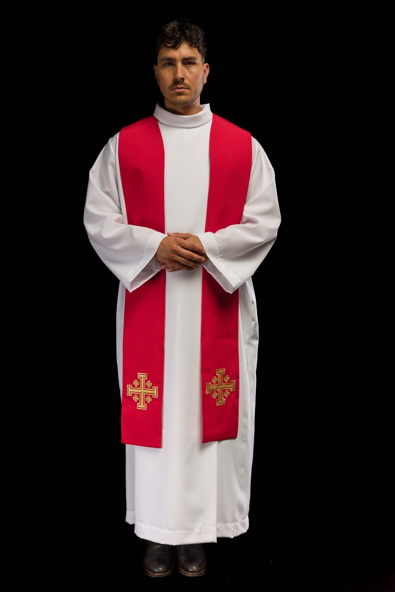 Estola roja con bordado Cruz de Jerusalén KST/046/02/01 CZERWONY - CASULLAS.ES