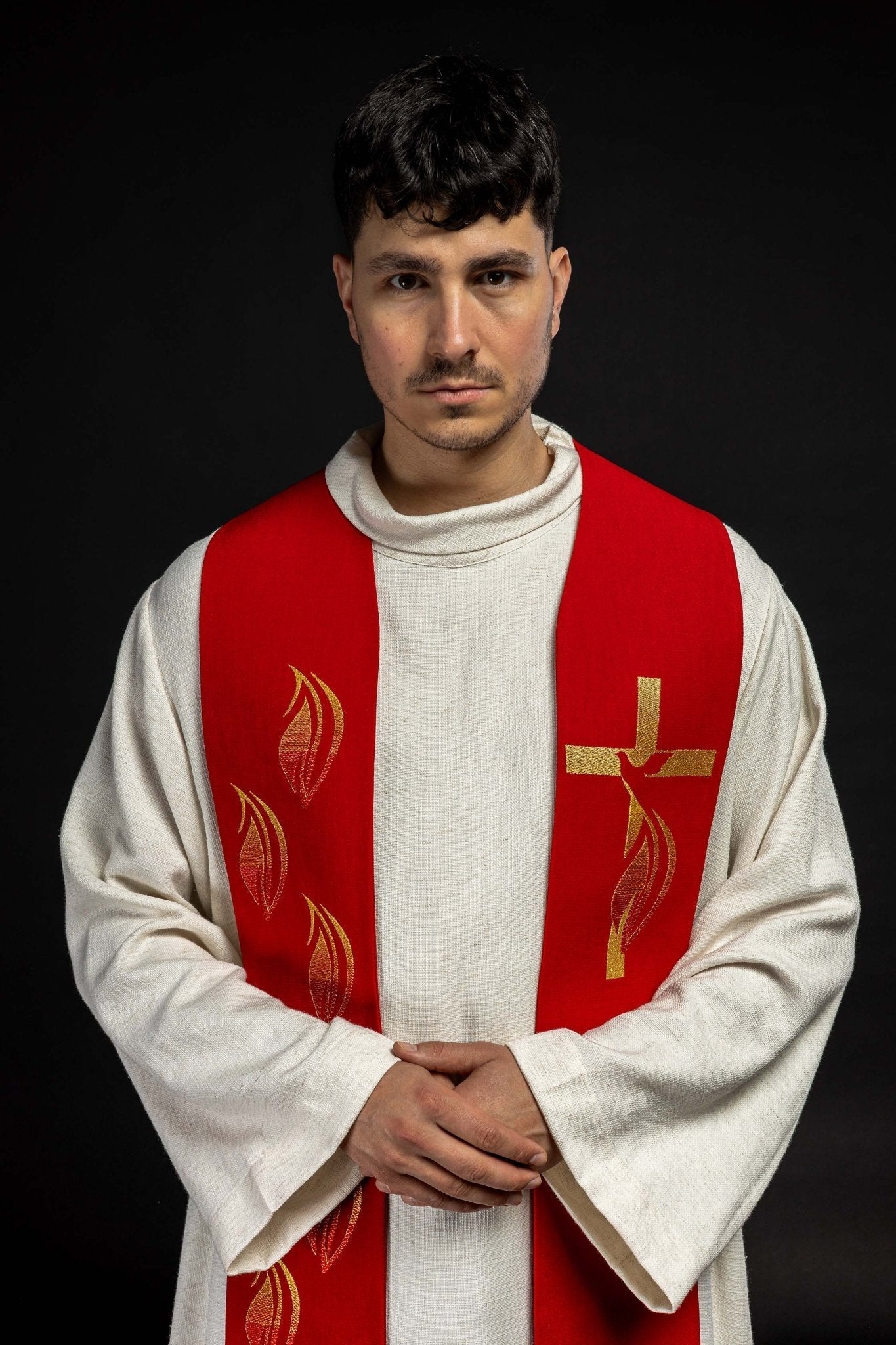 Estola roja con bordado Espíritu Santo, Cruz y Fuego KST/216/02/62 CZERWONY - CASULLAS.ES
