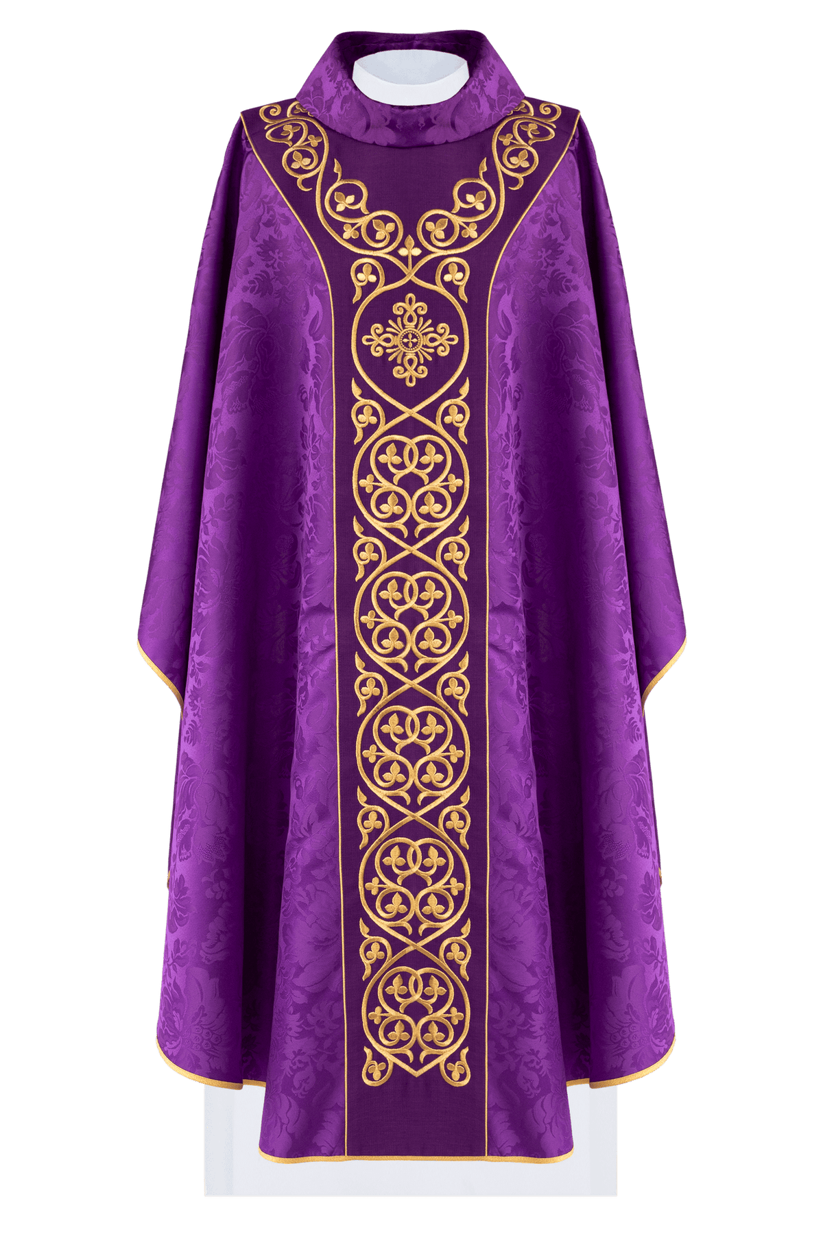 Casulla litúrgica morada con galón central de terciopelo bordado, vista frontal con cuello alto y motivos dorados