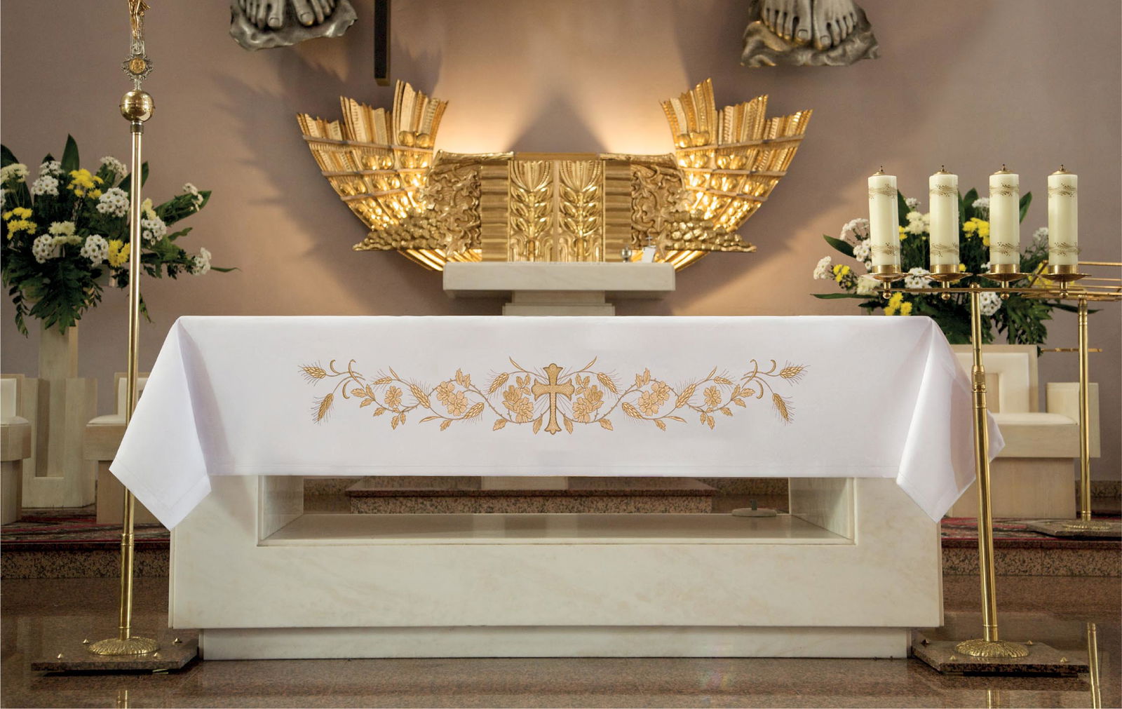 Mantel de altar con bordado frontal dorado de cruz y espigas KOH/022 150*300 BIAŁY - CASULLAS.ES