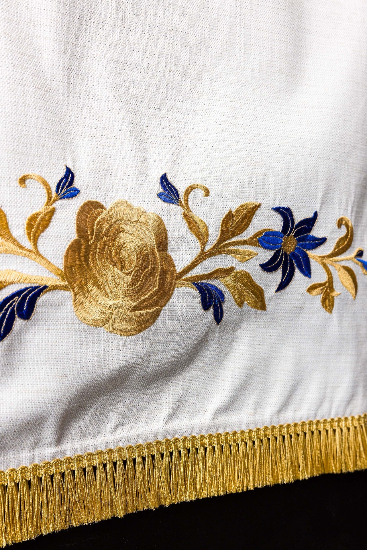 Mantel para ambón con bordado mariano en color ecru LE/8045/05 55*250 - CASULLAS.ES