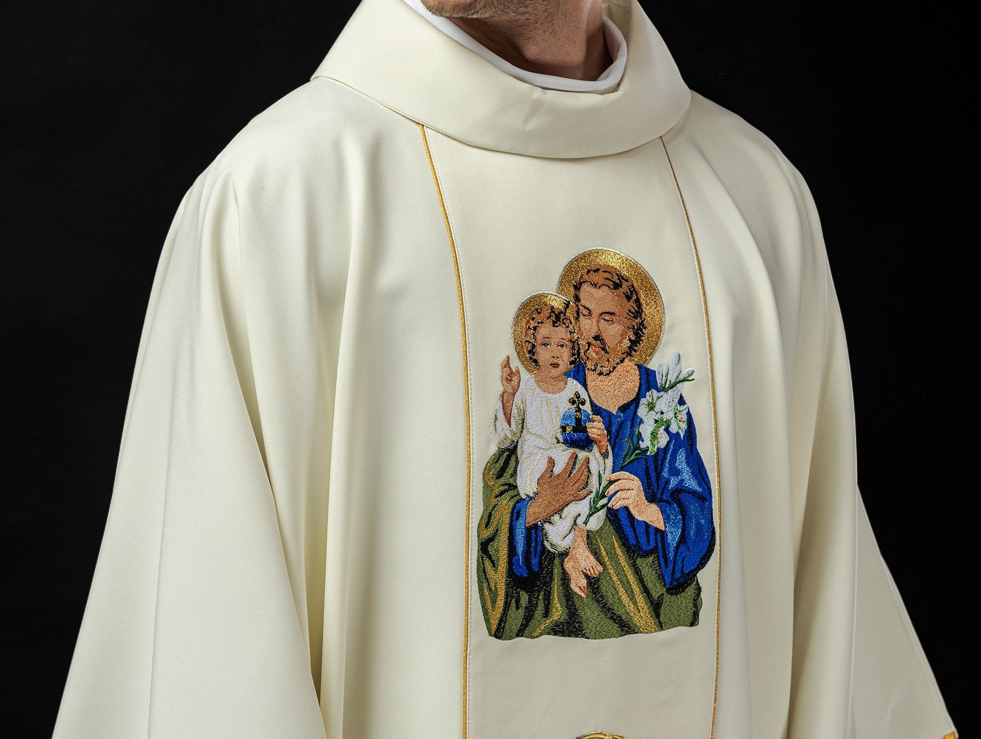¿Cómo preparar la liturgia para la fiesta patronal? guía paso a paso - CASULLAS.ES