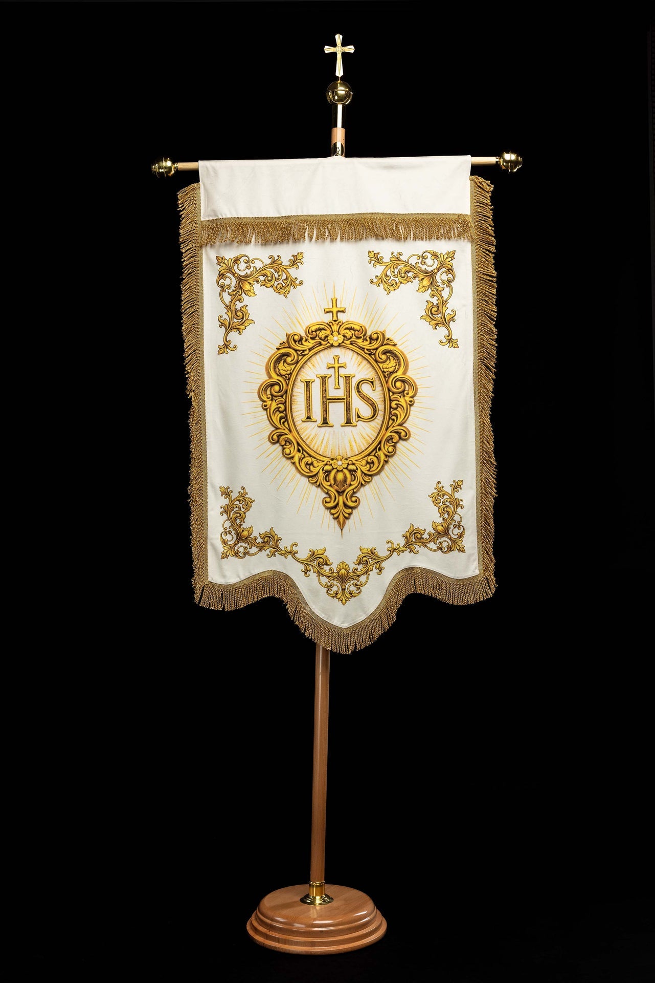 Estandarte litúrgico impreso por ambas caras con el Sagrado Corazón de Jesús y el Cristograma IHS