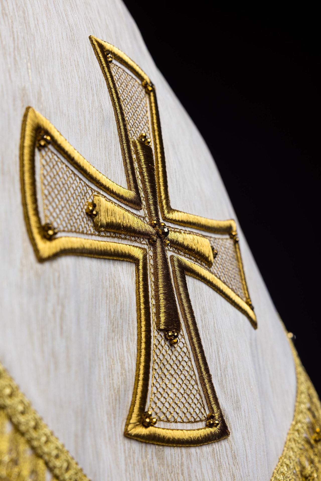 Capa pluvial hecha a mano con piedras naturales Handmade 3018