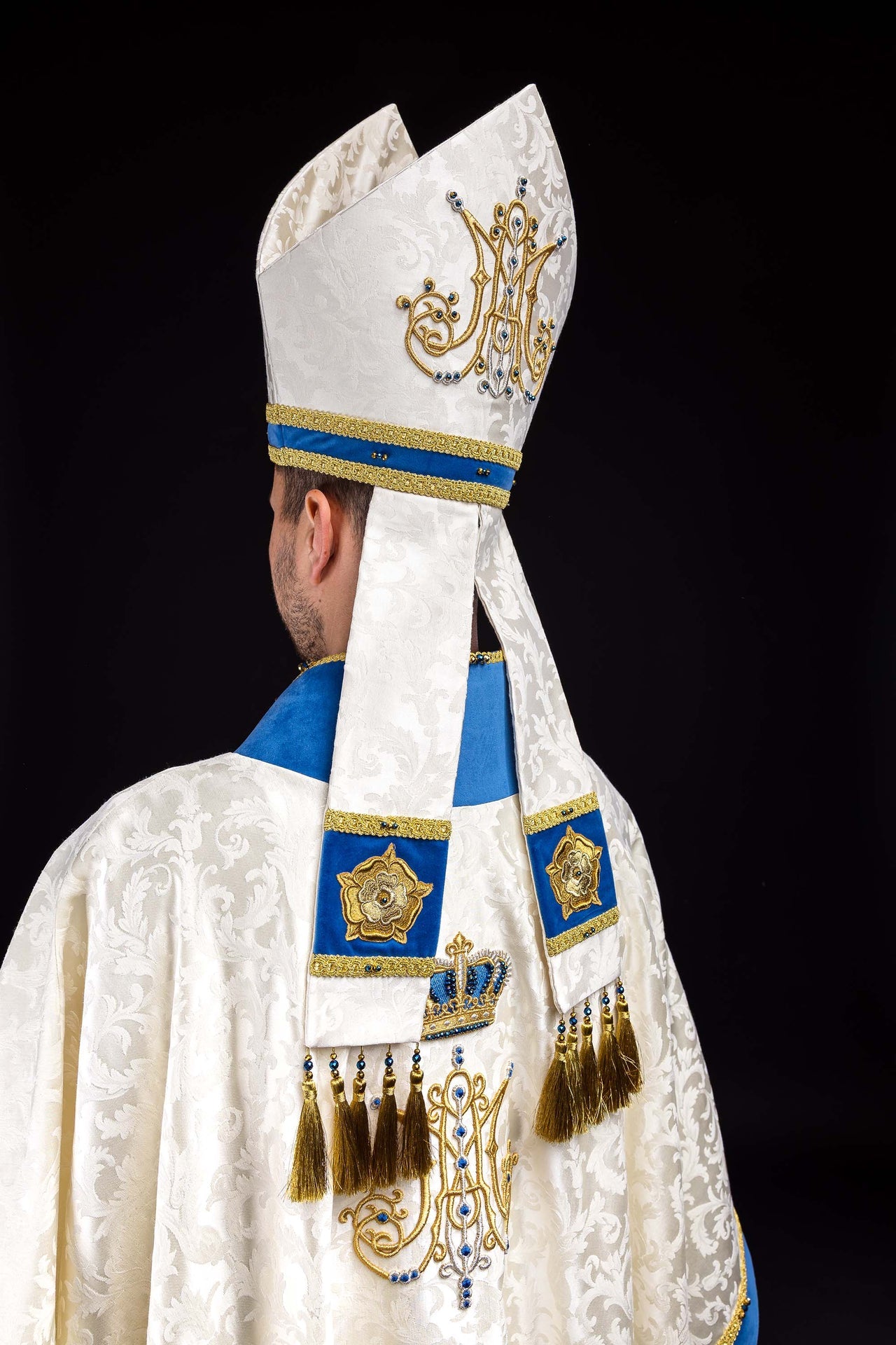 Mitra mariana hecha a mano con piedras naturales Handmade 9006