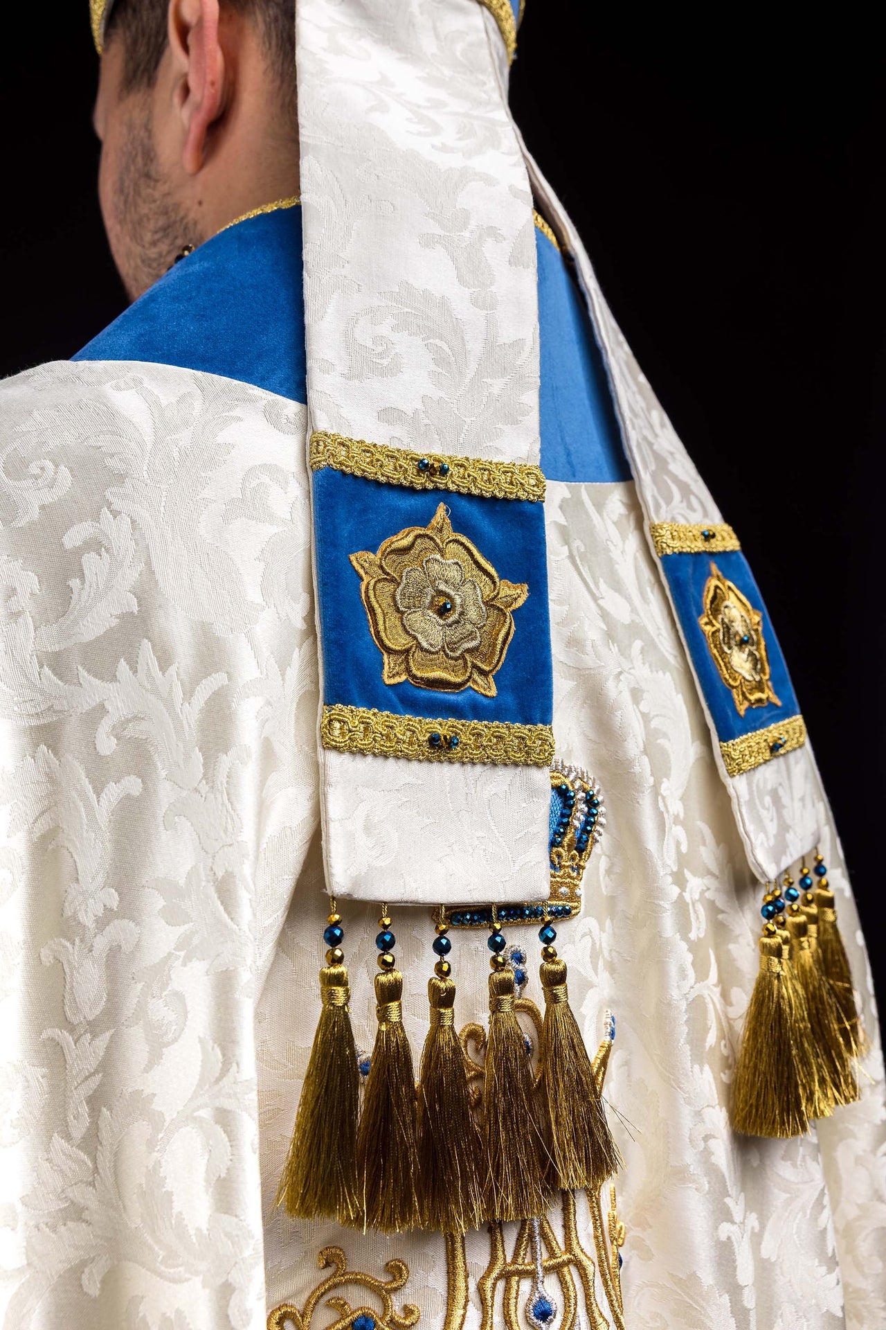 Mitra mariana hecha a mano con piedras naturales Handmade 9006